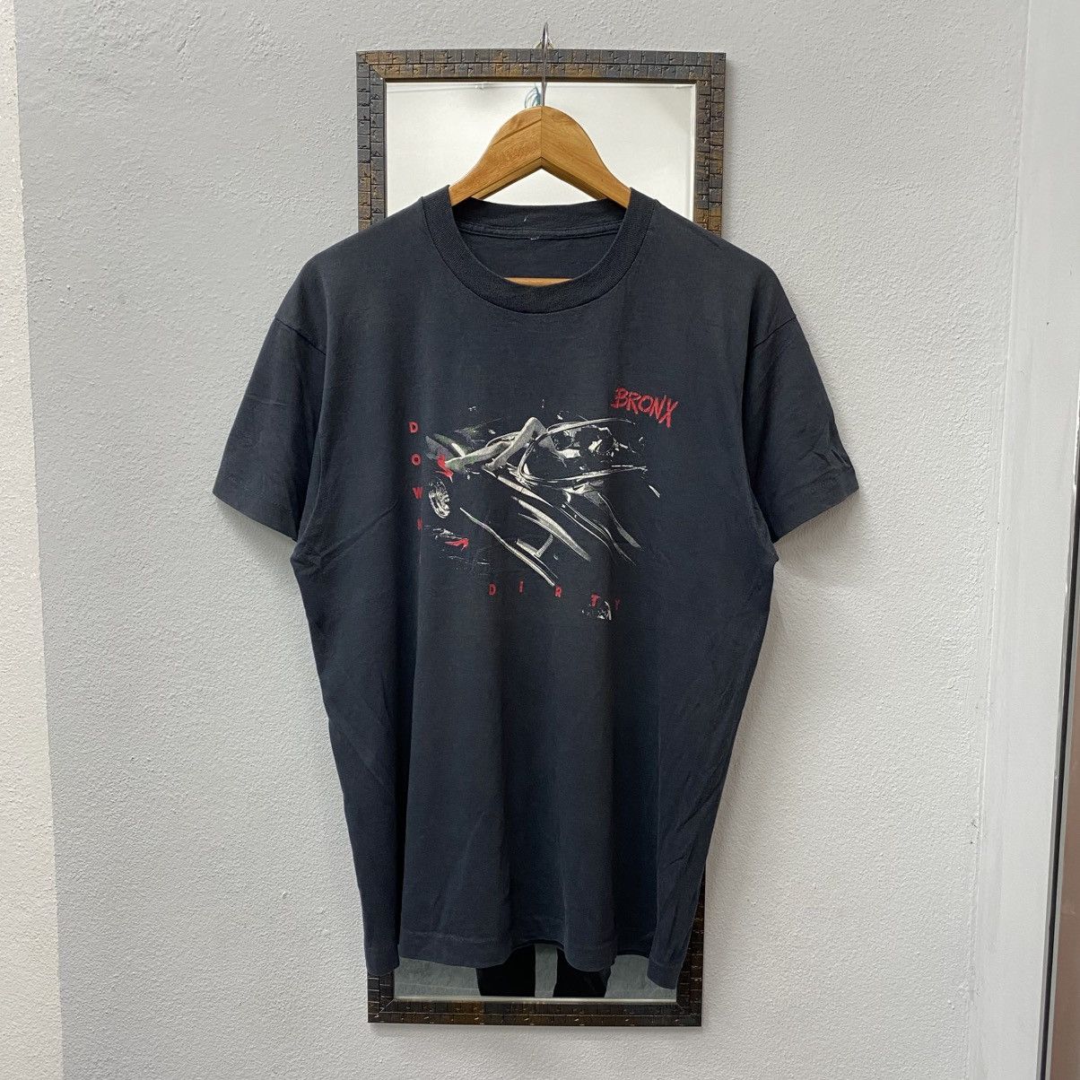 Band Tees Vintage 90s BRONX Down & Dirty Band Tee Size US L / EU 52-54 / 3 - 1 Thumbnail