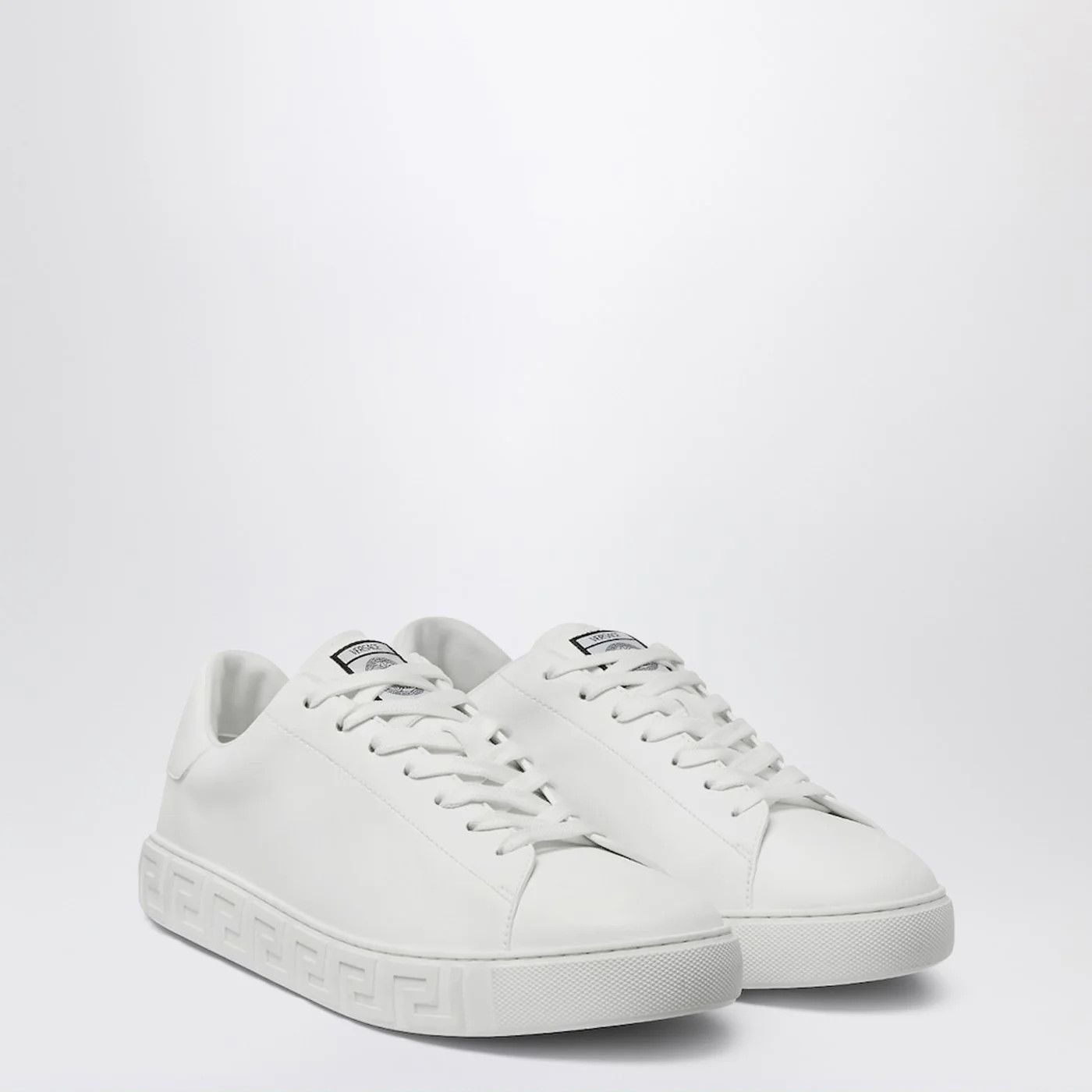 Versace o1d2blof0326 Nylon Low-Top Sneakers in White Size US 9 / EU 42 - 2 Thumbnail