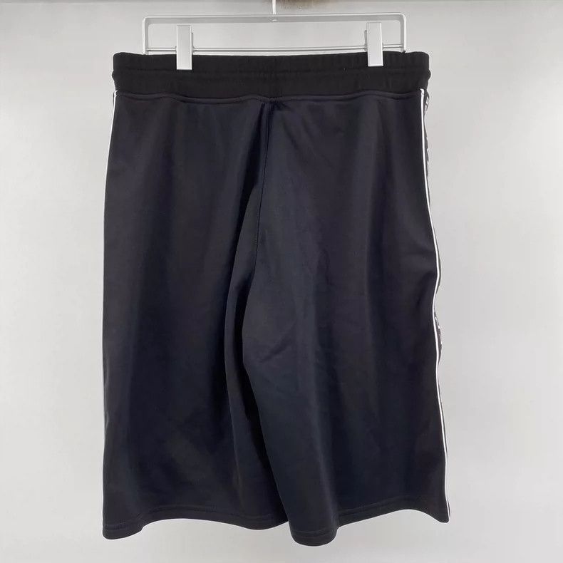 Givenchy Givenchy SizeS Side four-square lettering shorts Size US 31 - 2 Thumbnail