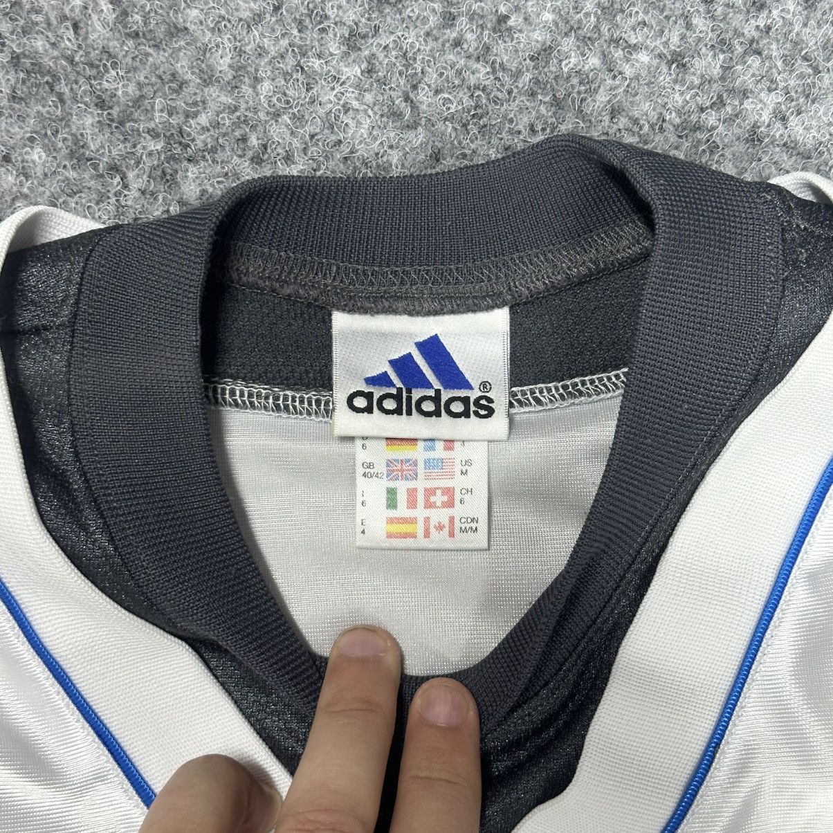 Adidas VTG Ultra Rare Thirsts Nylon Tee Sportwear Basketball Size M Size US M / EU 48-50 / 2 - 7 Thumbnail