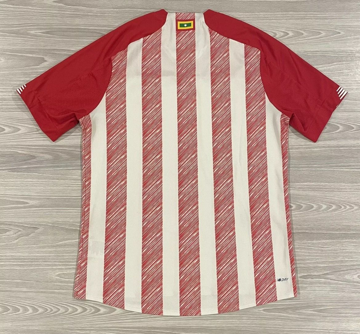 New Balance 2020 New Balance Atletico Baranquilla Jersey Men’s Medium Size US M / EU 48-50 / 2 - 5 Thumbnail