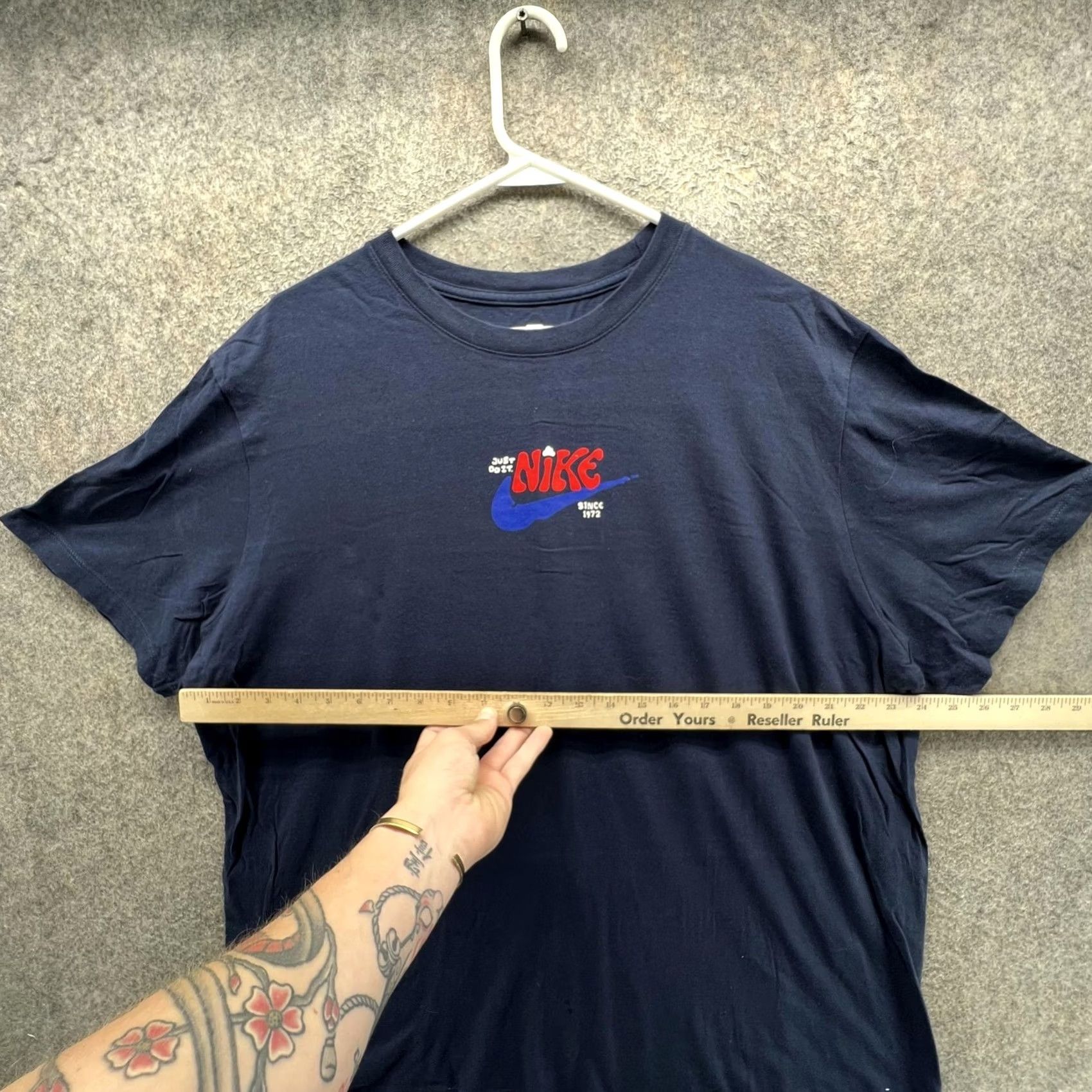 Nike Nike Shirt Mens 2XL Navy Just Do It Swoosh Graphic T-Shirt Sports Back Graphic Size US XXL / EU 58 / 5 - 4 Thumbnail