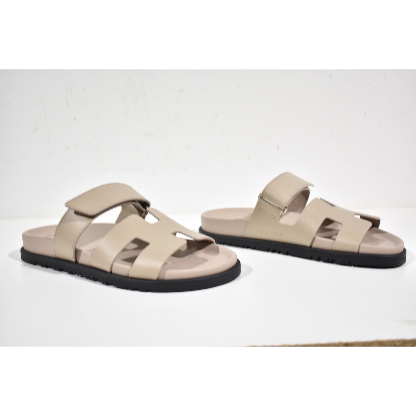 Hermes Hermes Chypre Sandal Beige Mastic Leather Black Logo Size US 12 / IT 42 - 4 Thumbnail