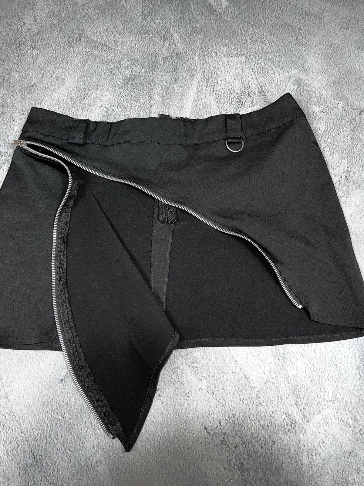 Japanese Brand × Vintage Vintage Y2K opium zip mini skirt japanese style size 30 Size 30" / US 8 / IT 44 - 5 Thumbnail