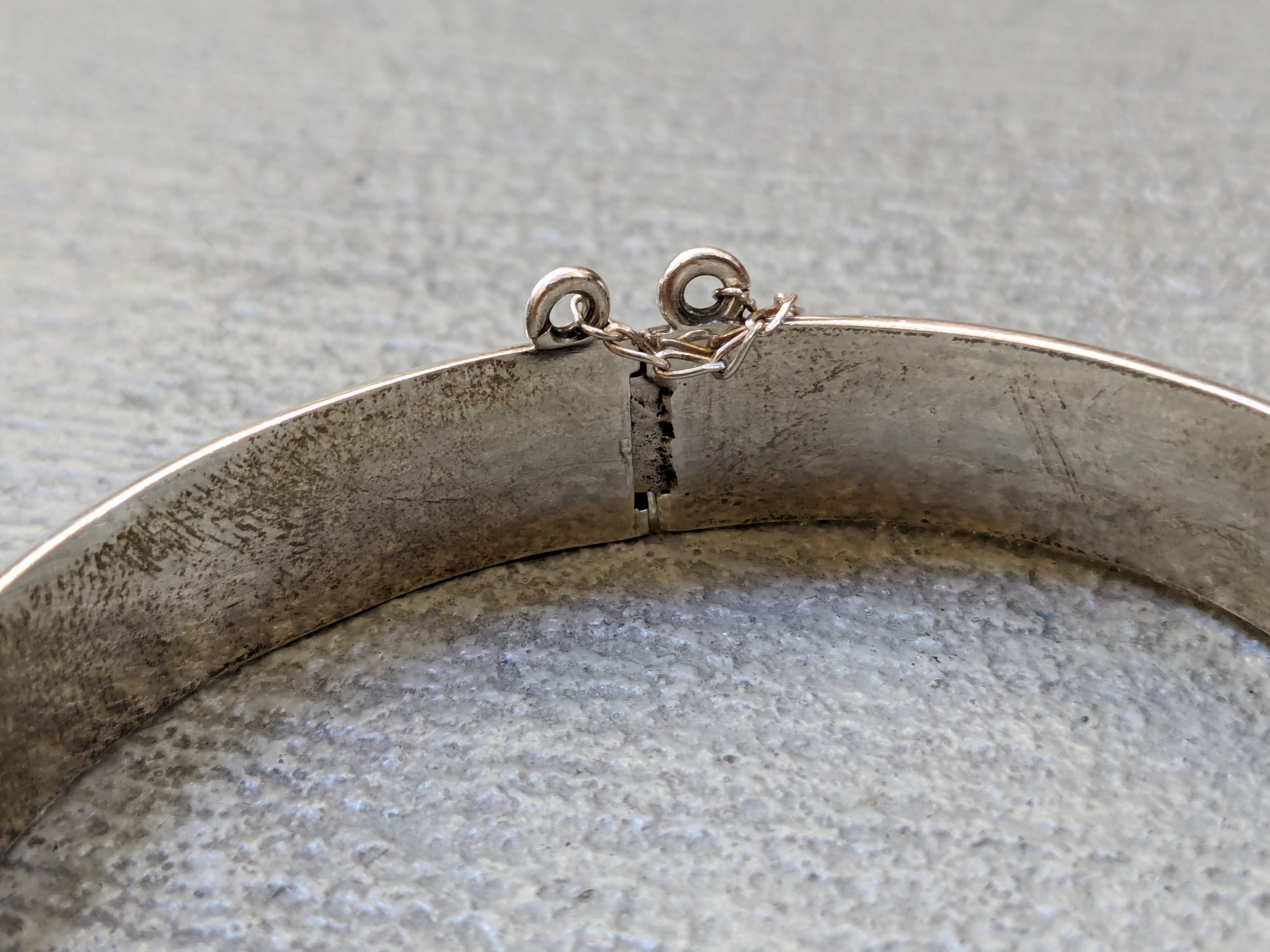 Jewelry Vintage Sterling Silver Bracelet Bangle Hinge Clamper Mexico Size ONE SIZE - 10 Thumbnail