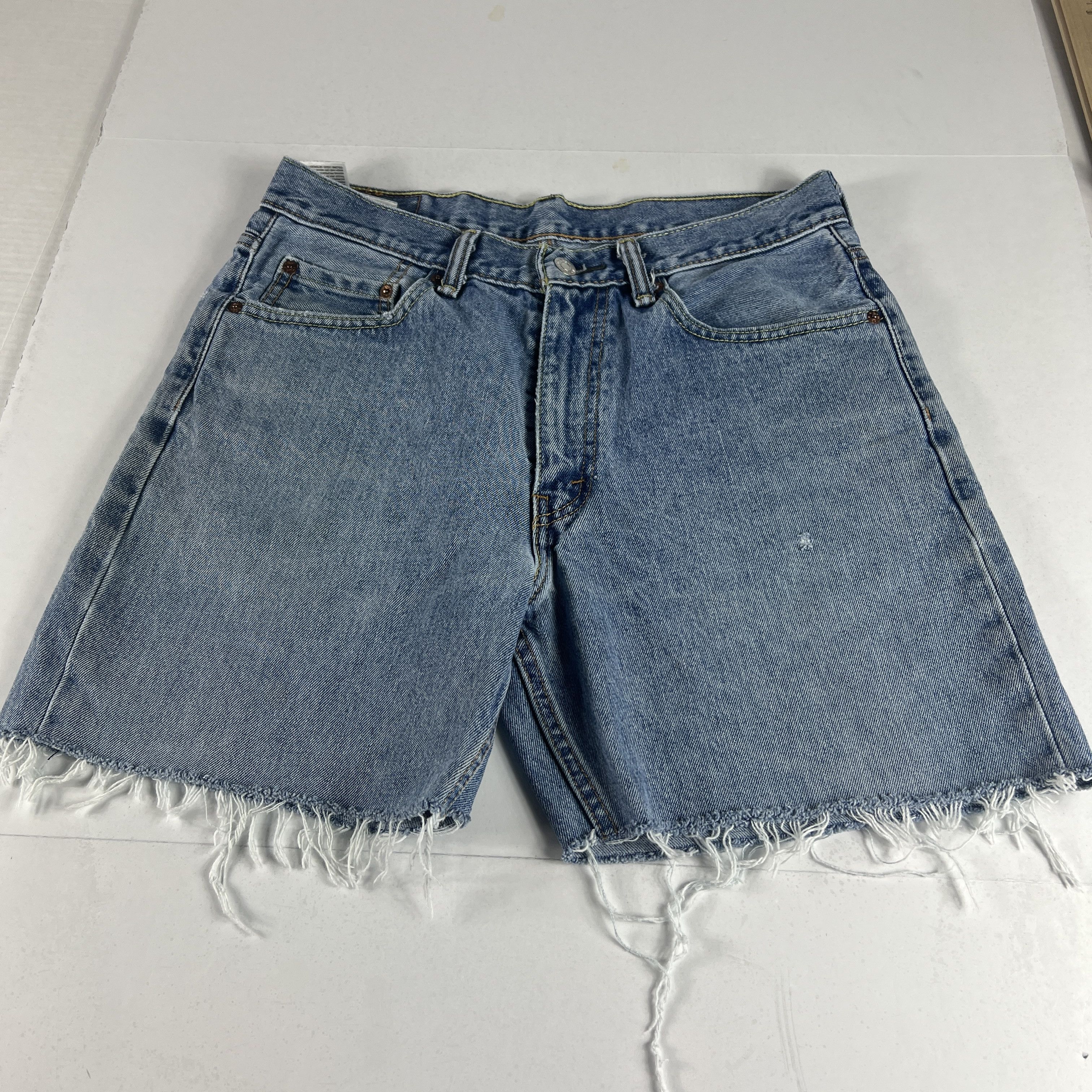 Levi's Levi's Jean Shorts 550 Faded Bermuda Cut Off Denim Jorts Size US 32 / EU 48 - 1 Thumbnail