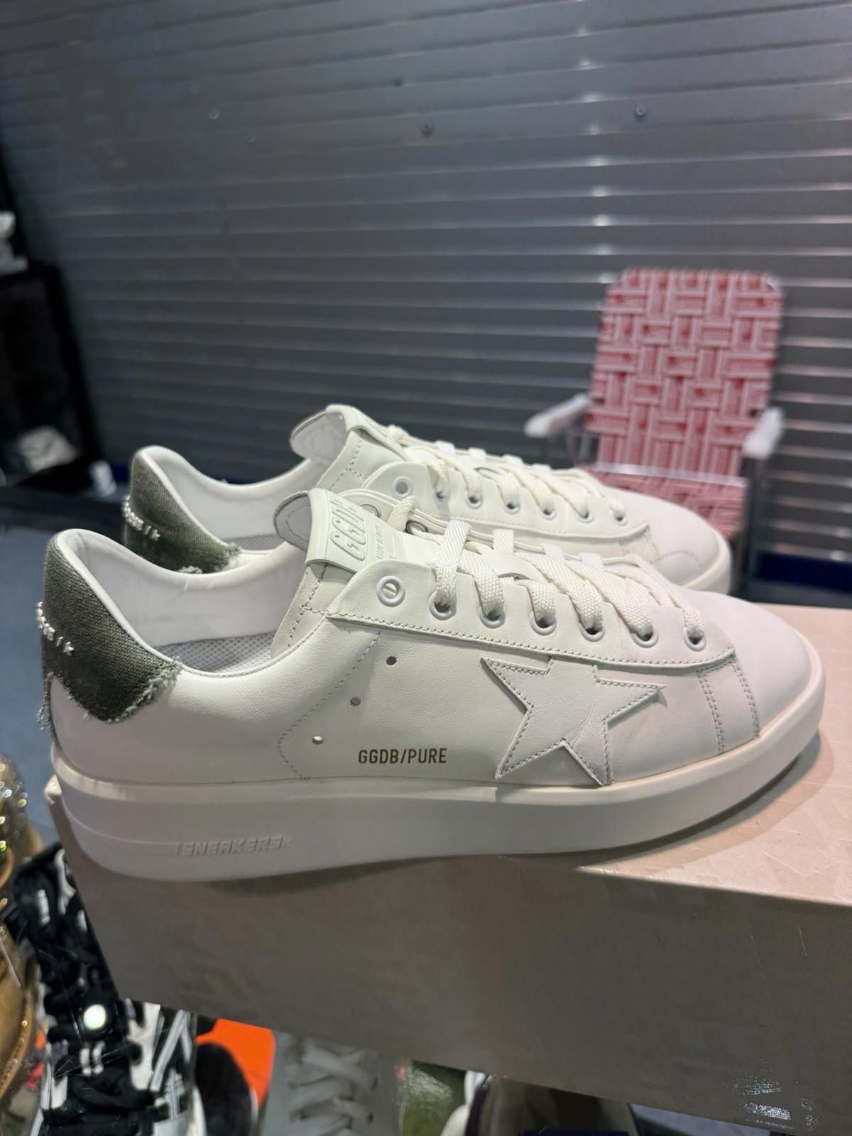Golden Goose Golden Goose Sneakers Low Top White Green 42EU/9US Size US 9 / IT 39 - 12 Thumbnail