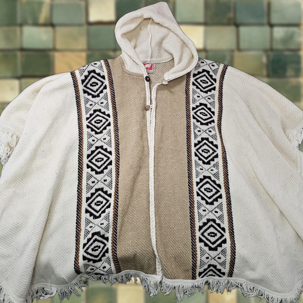 Vintage Milmarte Poncho Womens One Size White Hooded Wool Fringe Southwestern Tribal Geometric Thermal Casual Fall Winter Size ONE SIZE - 1 Thumbnail