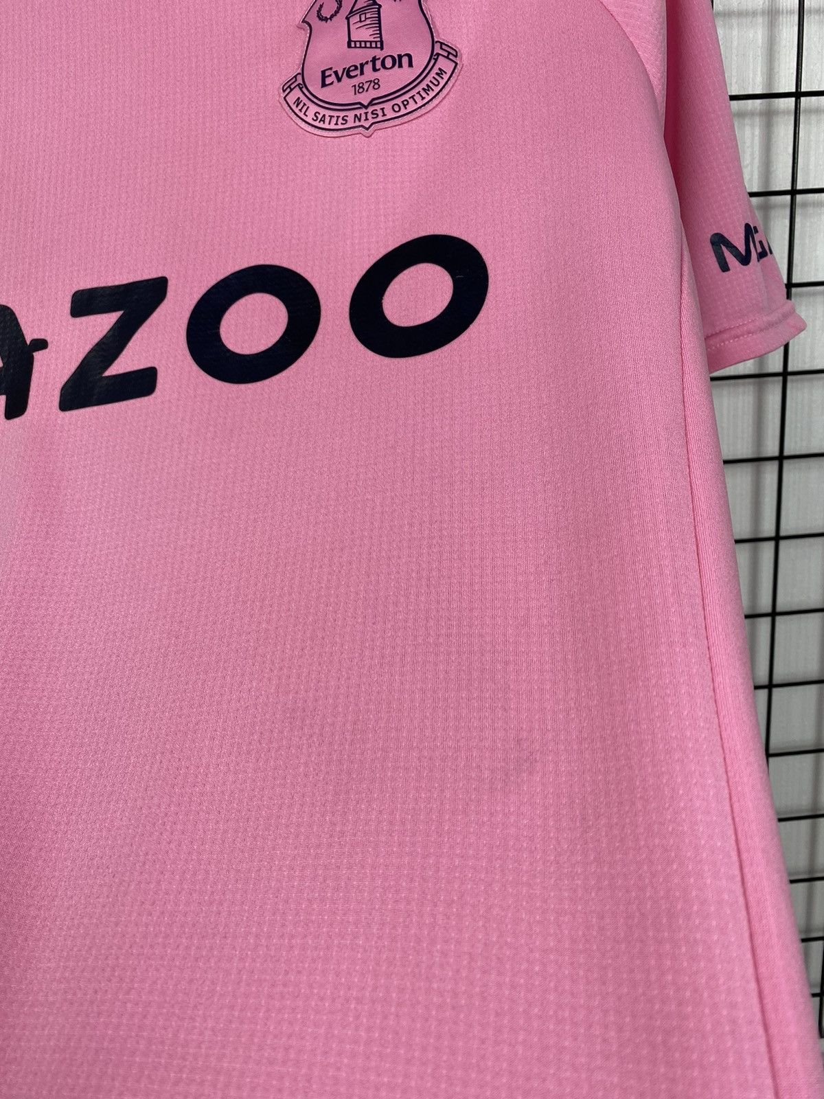 Other Everton soccer jersey 2020 2021 M pink Blokecore football Size US M / EU 48-50 / 2 - 6 Thumbnail