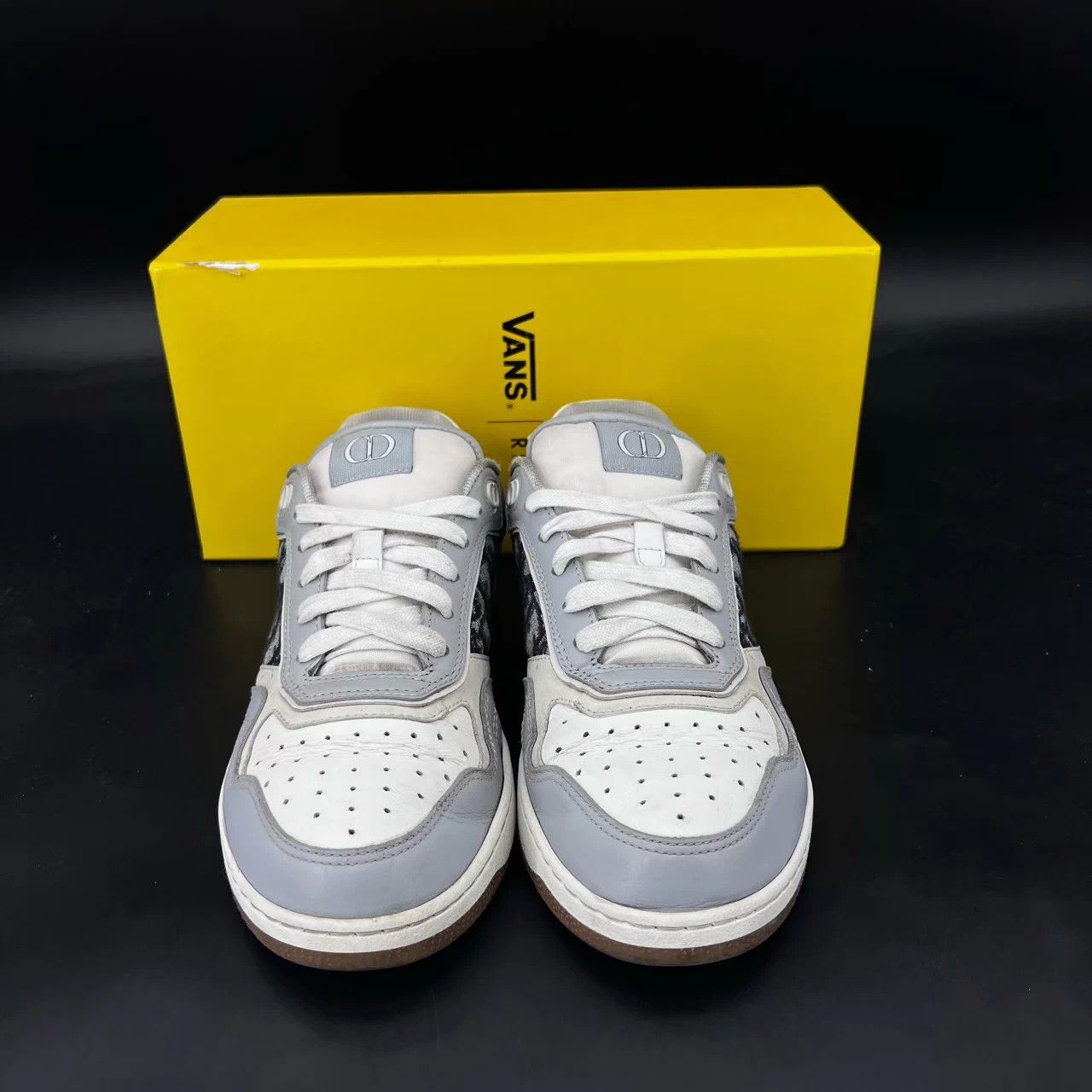 Dior Dior B27 gray white size 39 mint Size US 6 / EU 39 - 4 Thumbnail