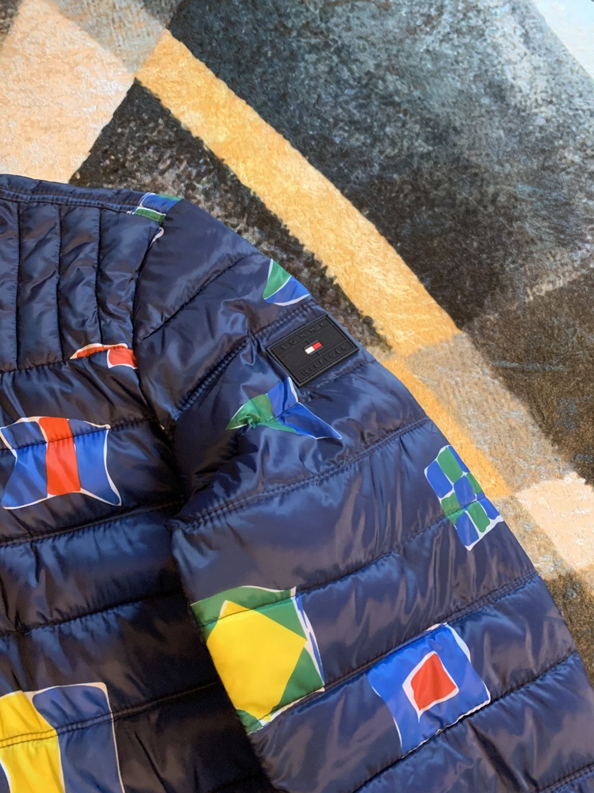 Tommy Hilfiger Tommy Hilfiger Puffer Jacket Flags Size ONE SIZE - 8 Thumbnail