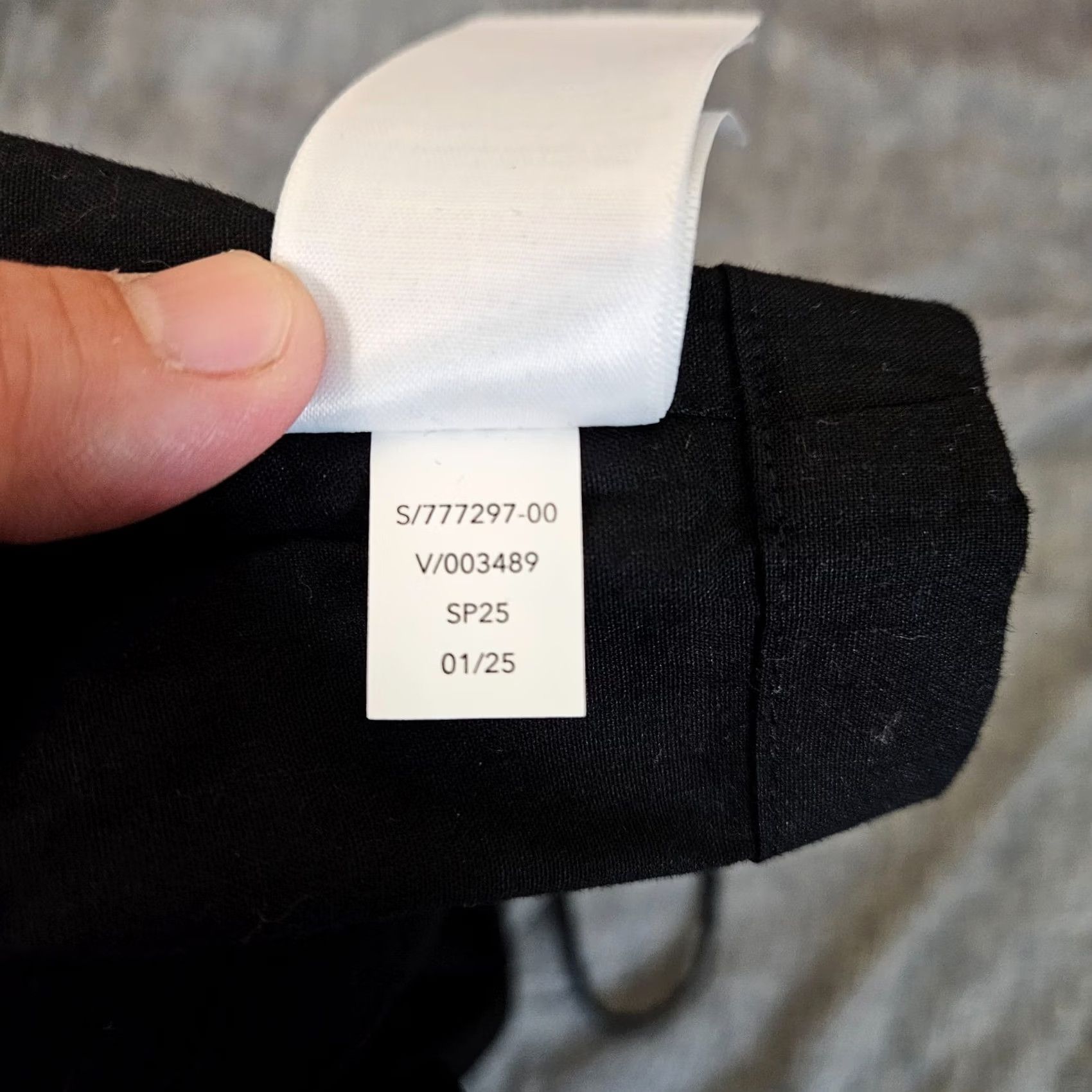 Athleta Athleta Women Tank Top L Black Sleeveless Lightweight Casual Tie back Size L / US 10 / IT 46 - 4 Thumbnail