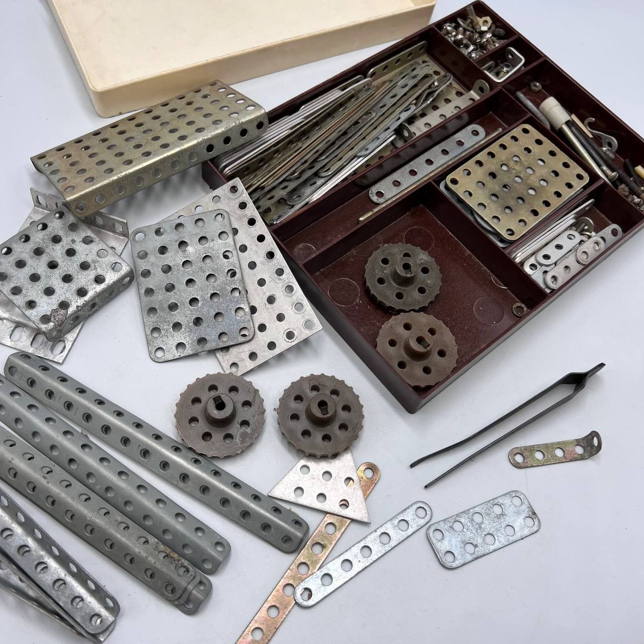 1970s Vintage Metal Construction toy Set Mechanical Kit