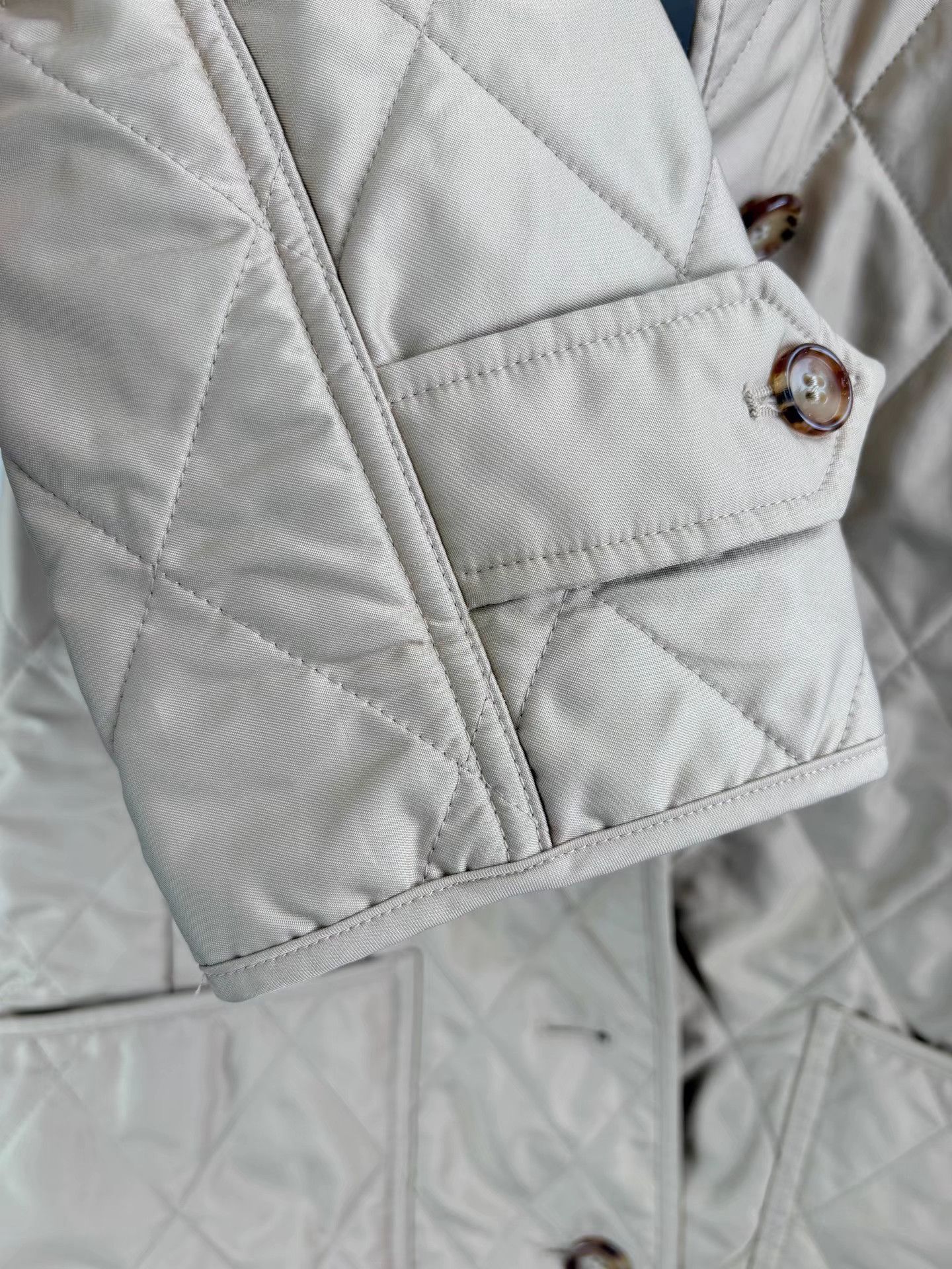Burberry BURBERRY Diamond Quilted Check Lined Padded Jacket Size M / US 6-8 / IT 42-44 - 3 Thumbnail