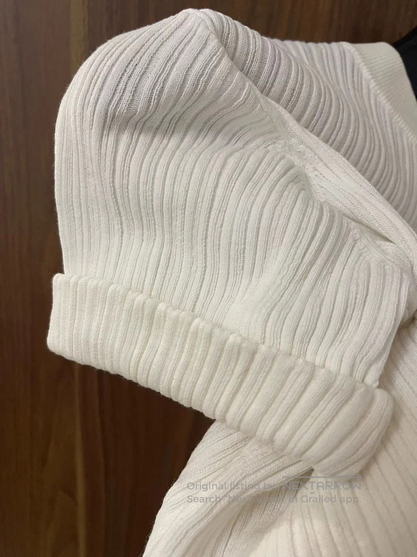 Chanel Chanel Knit Short Sleeve Top. Size XS / US 0-2 / IT 36-38 - 7 Thumbnail