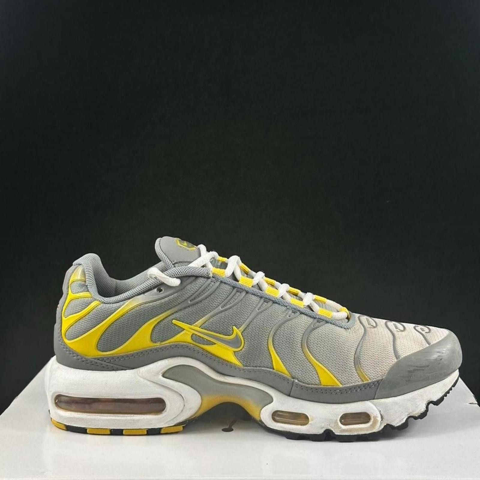 Nike Nike Air Max Plus TN “Grey / Tour Yellow” — US 6.5Y Size US 8 / IT 38 - 2 Thumbnail