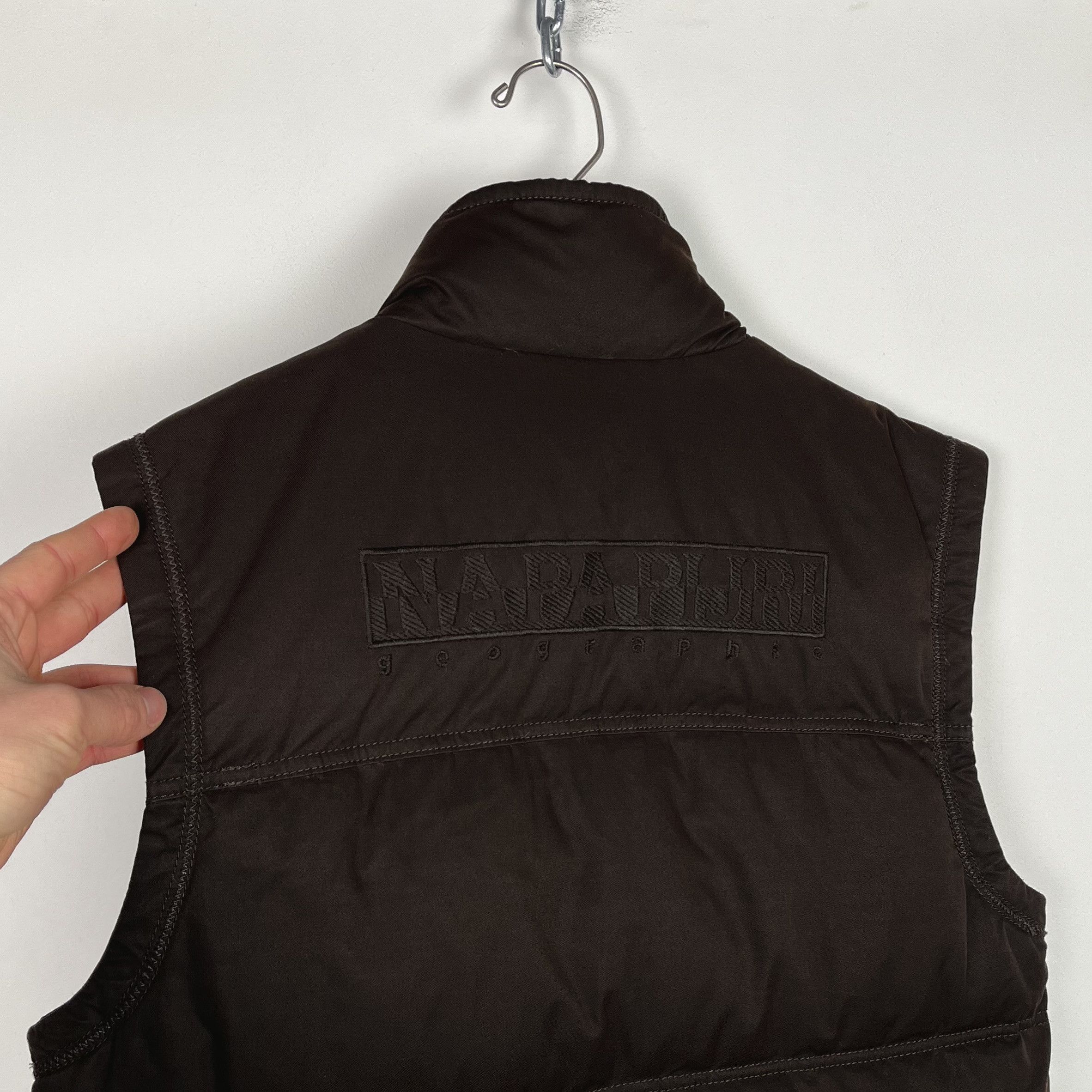 Napapijri Vintage Napapijri Brown Full Zip Down Gilet Jacket Size US M / EU 48-50 / 2 - 19 Thumbnail