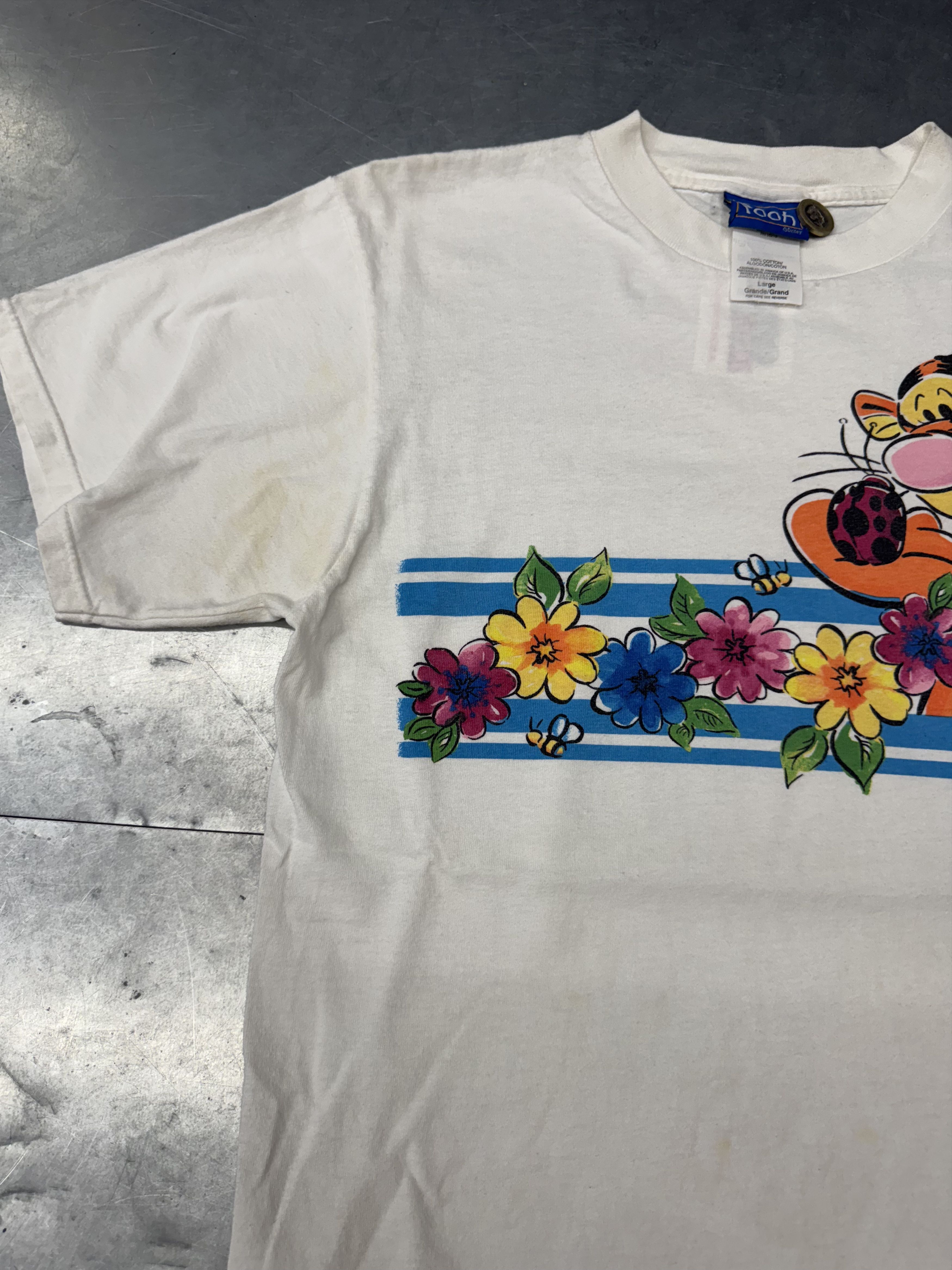 Disney Vintage Tigger Tee Size US L / EU 52-54 / 3 - 5 Thumbnail