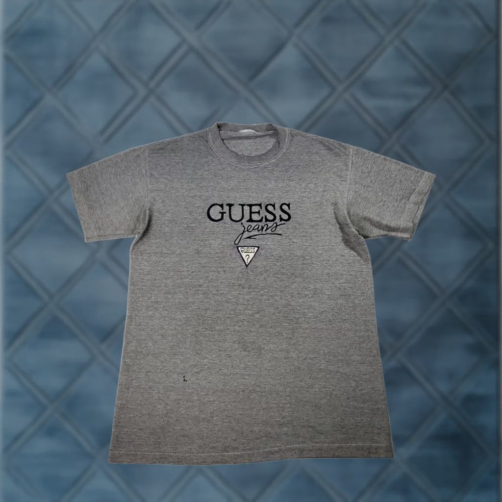 Guess VINTAGE GUESS T SHIRT Mens Gray Short Sleeve Embroidered Logo Distressed 1990s Med/Lrg Size US M / EU 48-50 / 2 - 1 Thumbnail
