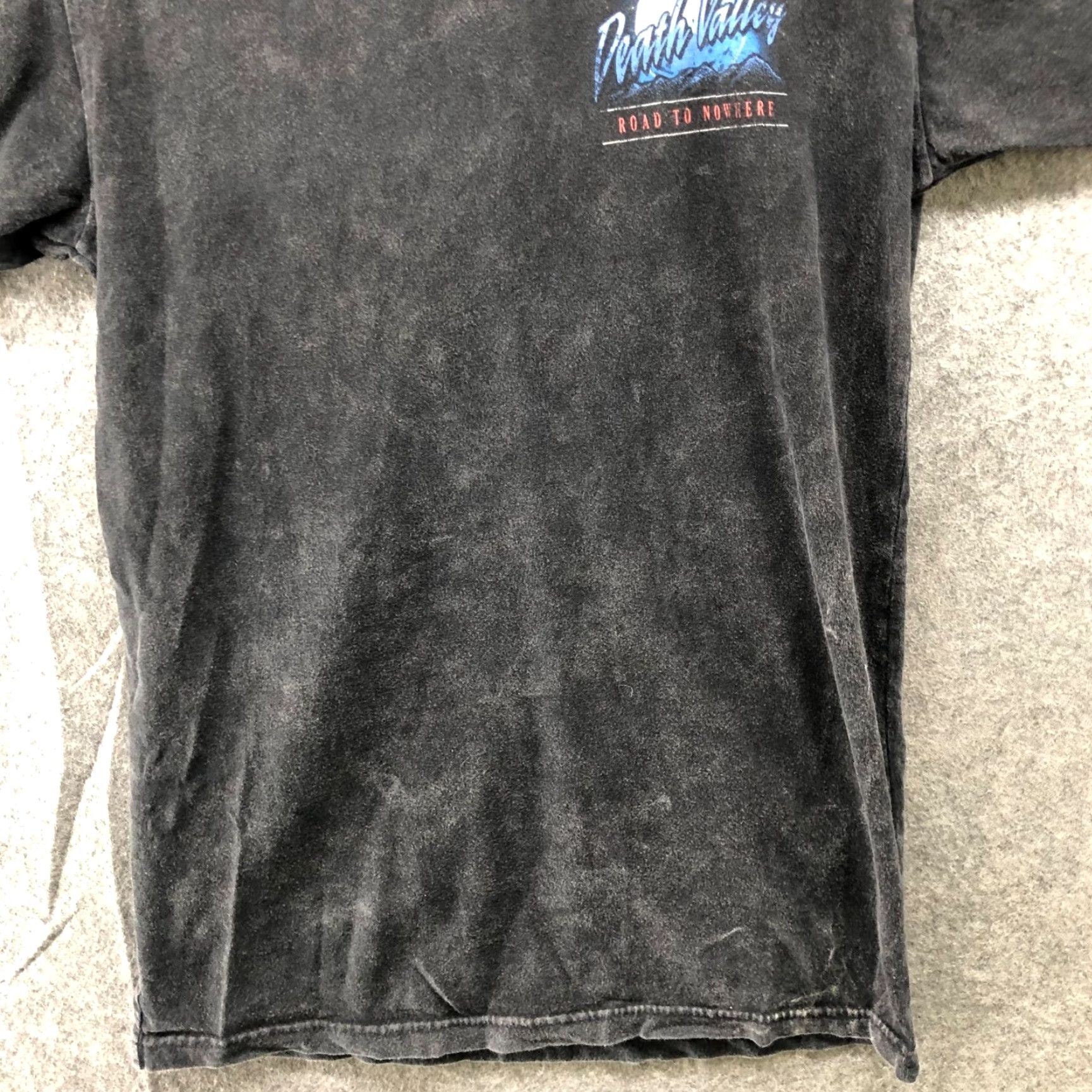 Vintage VINTAGE Boxset Death Valley T Shirt Mens S Black Desert Road To Nowhere Graphic Print Cotton Short Sleeve Crew Neck Size US S / EU 44-46 / 1 - 4 Thumbnail
