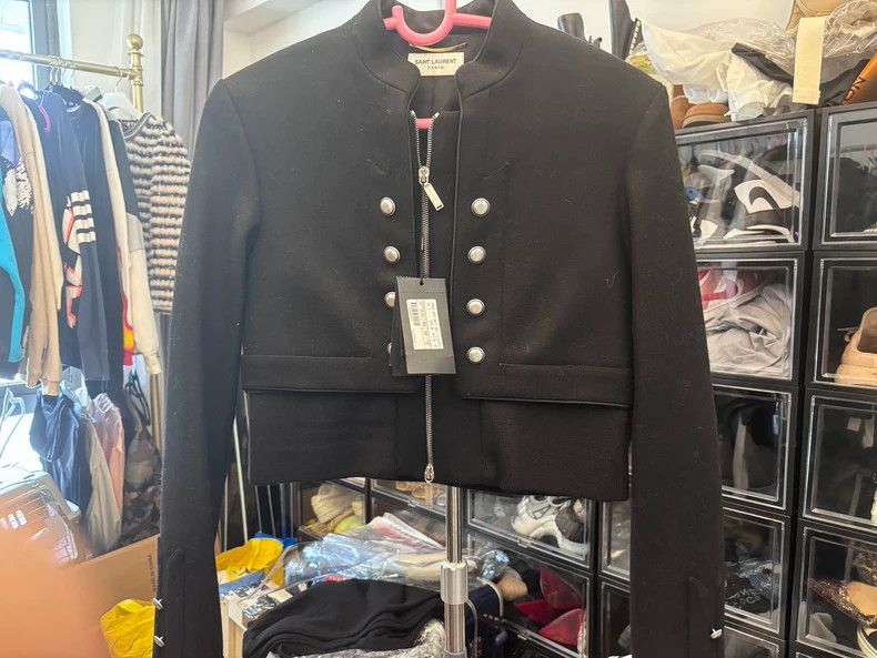 Saint Laurent Paris Saint Laurent Black Cropped Jacket with Zipper Size US S / EU 44-46 / 1 - 1 Thumbnail