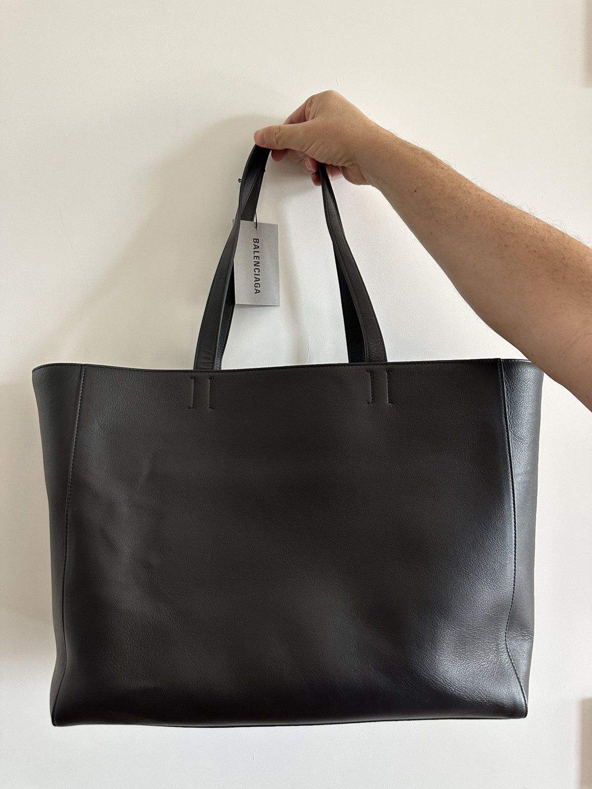 Balenciaga Balenciaga Rodeo Drive Print Tote Bag In Black Leather Size ONE SIZE - 2 Thumbnail