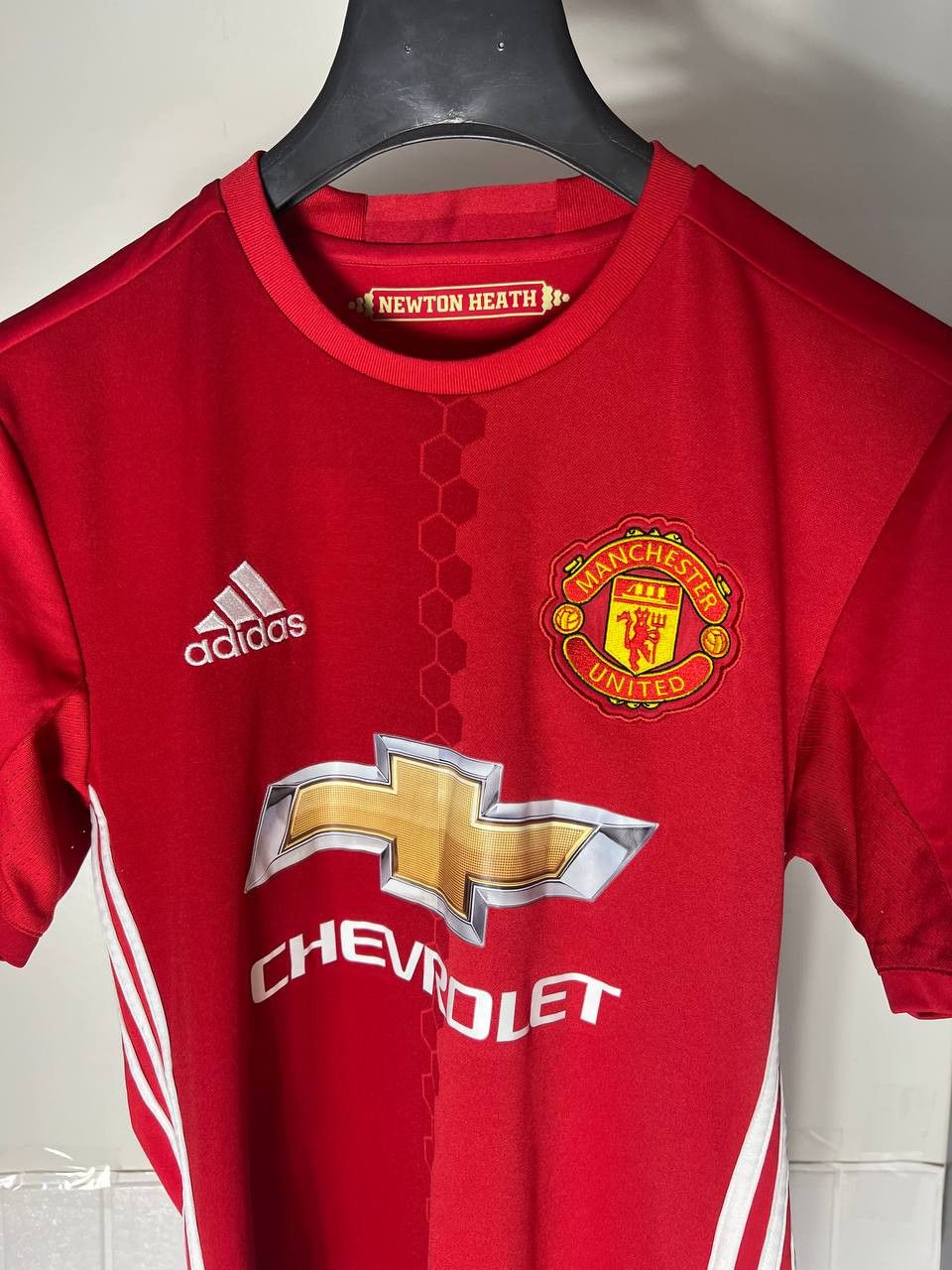 Nike VINTAGE ADIDAS FC MANCHESTER UNITED ENGLAND SOCCER JERSEY Size US XS / EU 42 / 0 - 6 Thumbnail