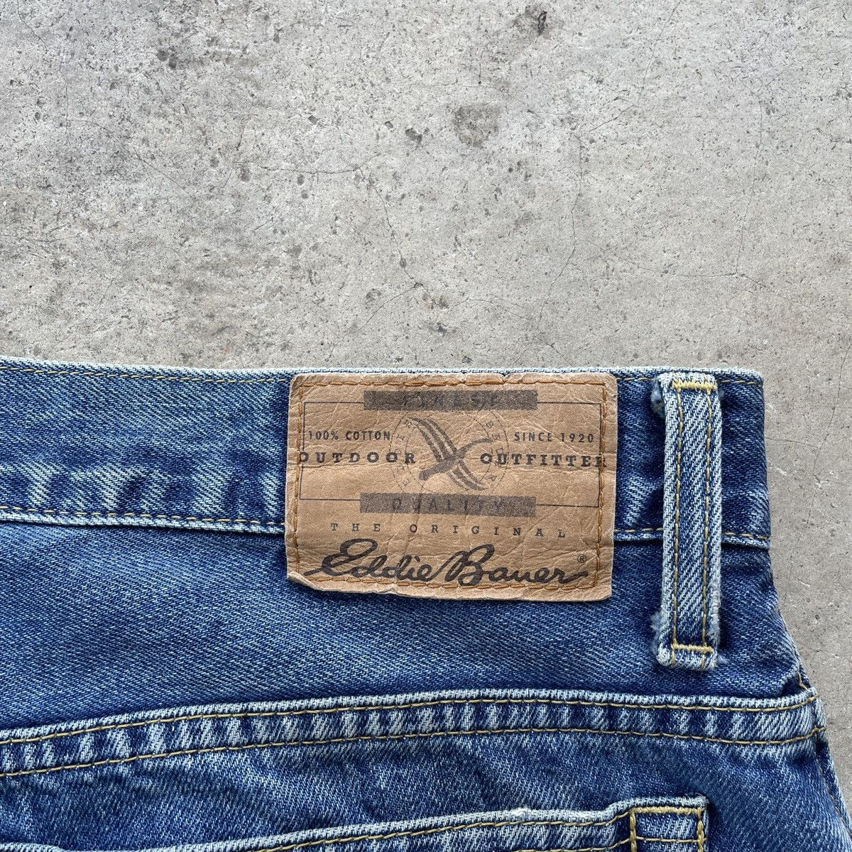 Eddie Bauer × Jean Vintage Eddie Bauer Faded Baggy Denim Jeans Pants W37x30 Size US 37 - 10 Thumbnail