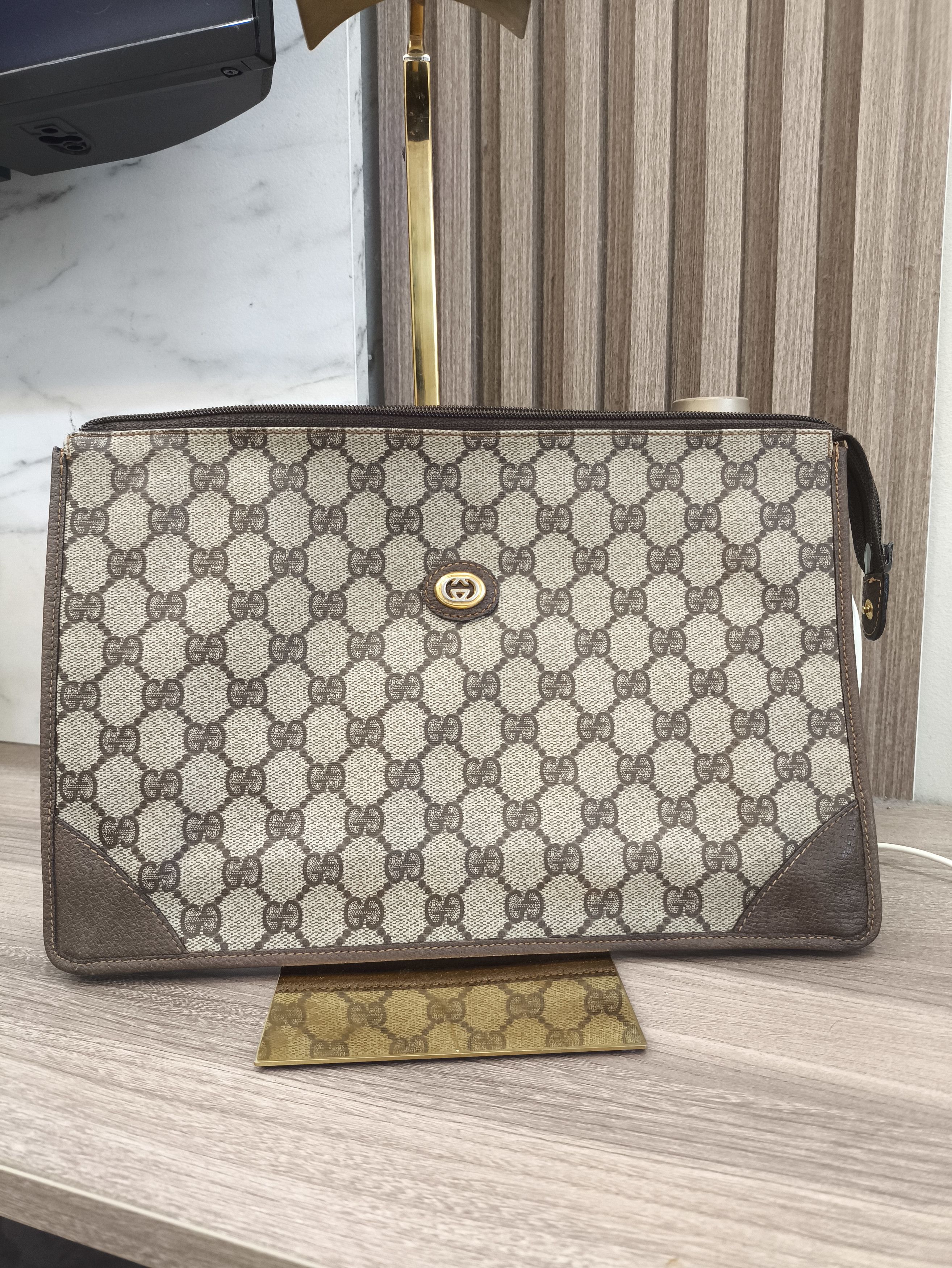 Gucci Brown GG Supreme Clutch Bag Beige Bag