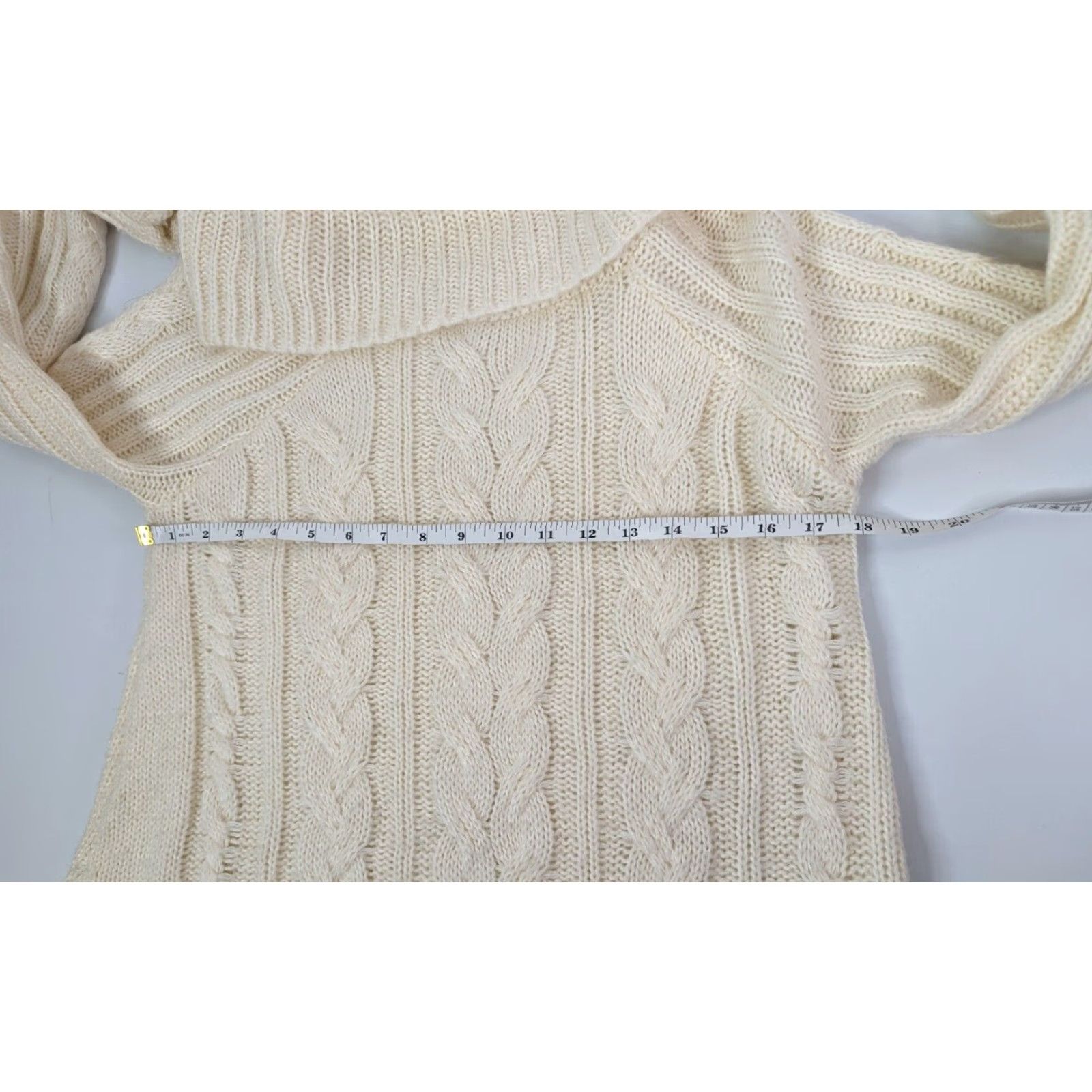 Vintage VINTAGE Knox Rose Cream Cable Knit Off the Shoulder Lace Trim Cowl Women Sweater Large Size L / US 10 / IT 46 - 7 Thumbnail