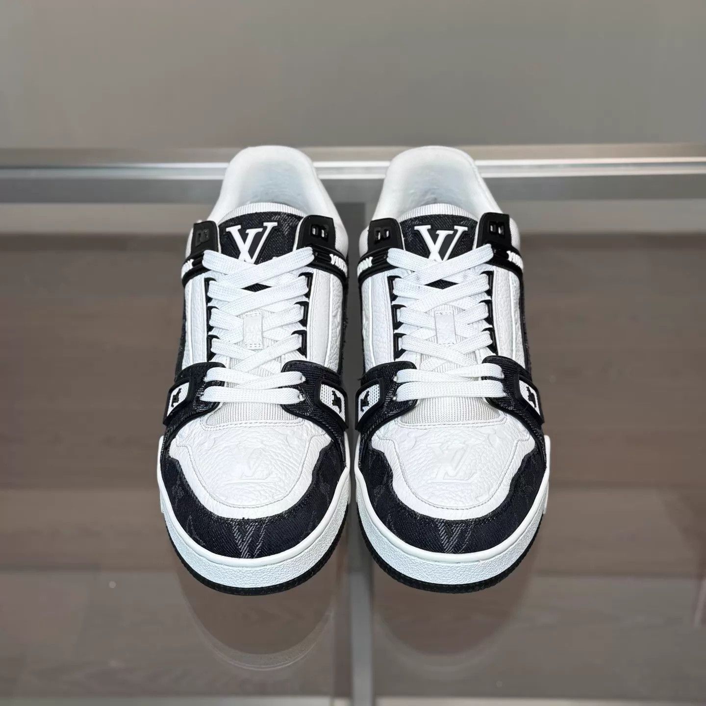 Louis Vuitton LV Trainer 24 black white denim UK6 98 Size US 8.5 / IT 38.5 - 2 Thumbnail