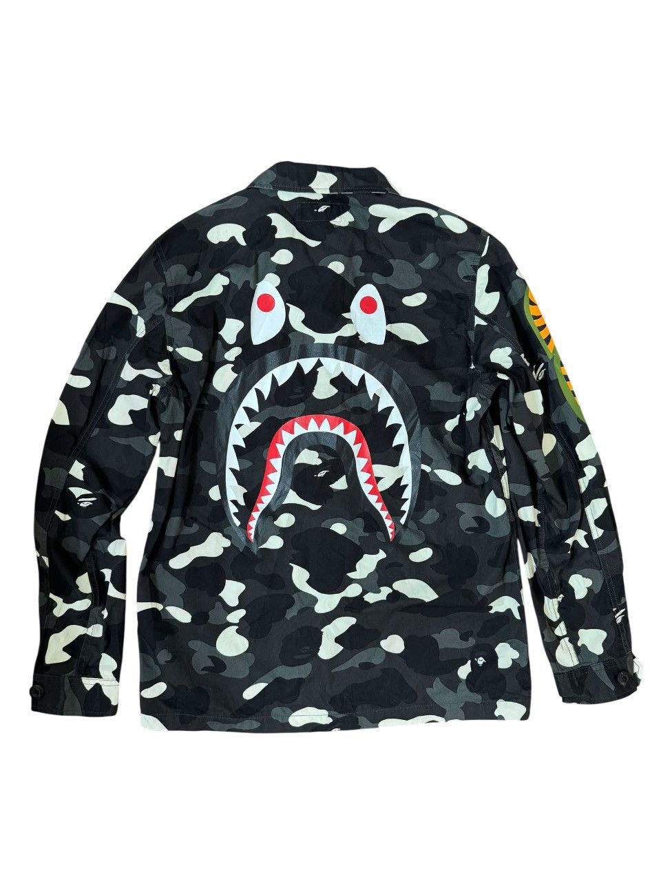 Bape City Camo Shark Military Shirt Size US M / EU 48-50 / 2 - 1 Thumbnail