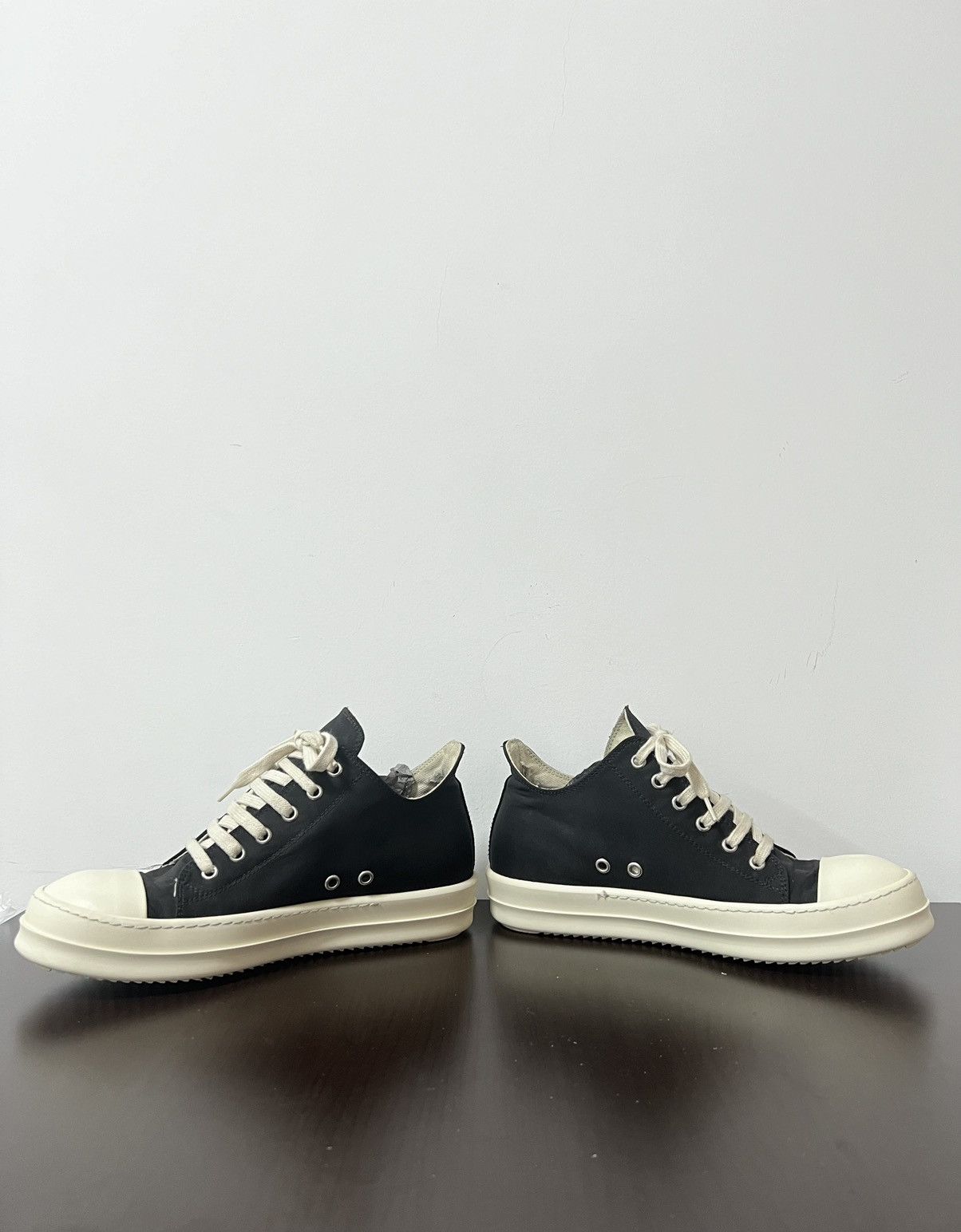 Rick Owens Drkshdw Rick owens drkshdw ramones low sneakers sz 39 Size US 9 / IT 39 - 6 Thumbnail