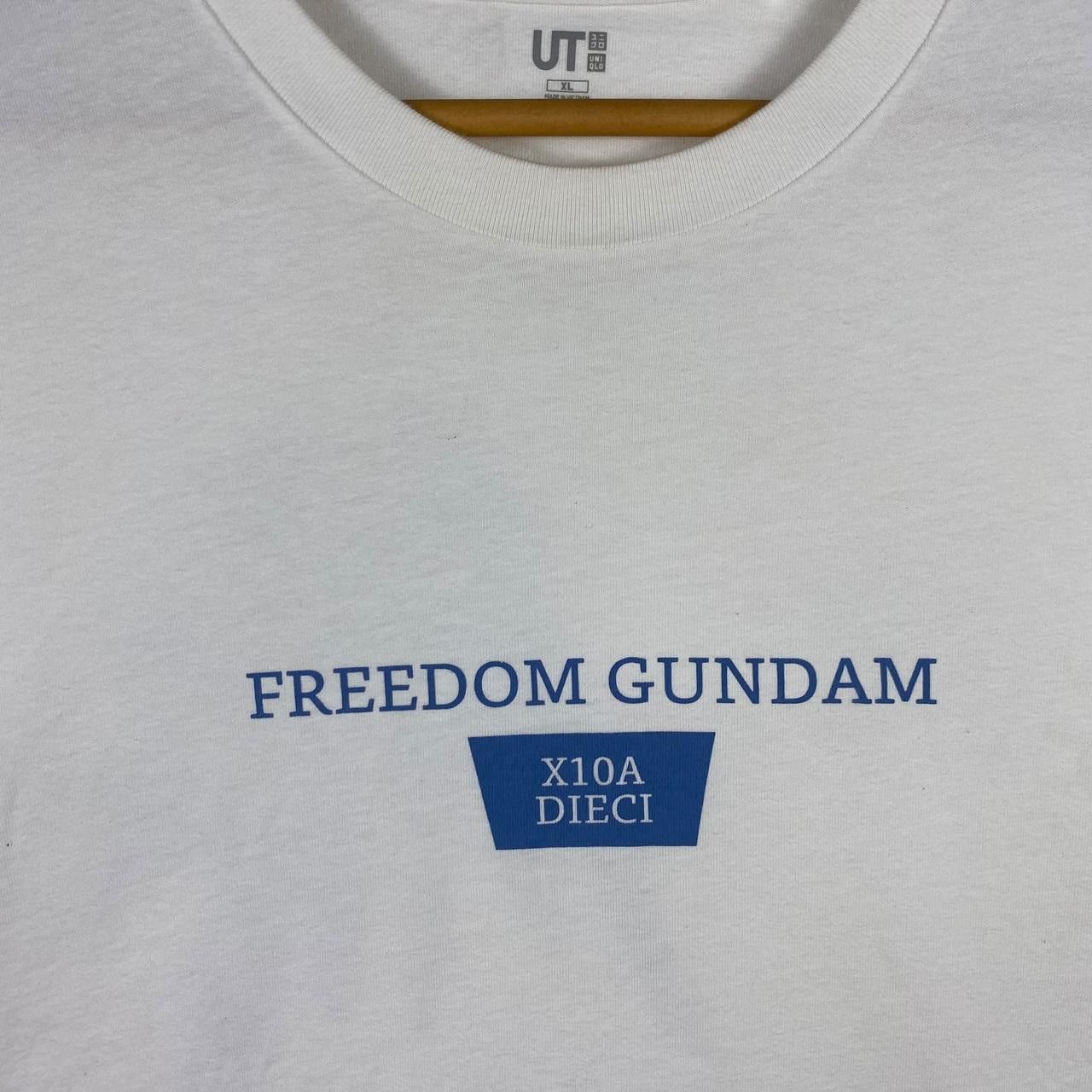 Uniqlo GUNDAM MOBILE SUIT x UNIQLO Freedom Anime Tee Shirt Top Size US XL / EU 56 / 4 - 4 Thumbnail