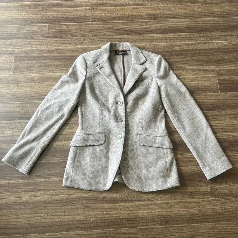 Loro Piana LORO PIANA She is wearing a cashmere dress Size M / US 6-8 / IT 42-44 - 9 Thumbnail