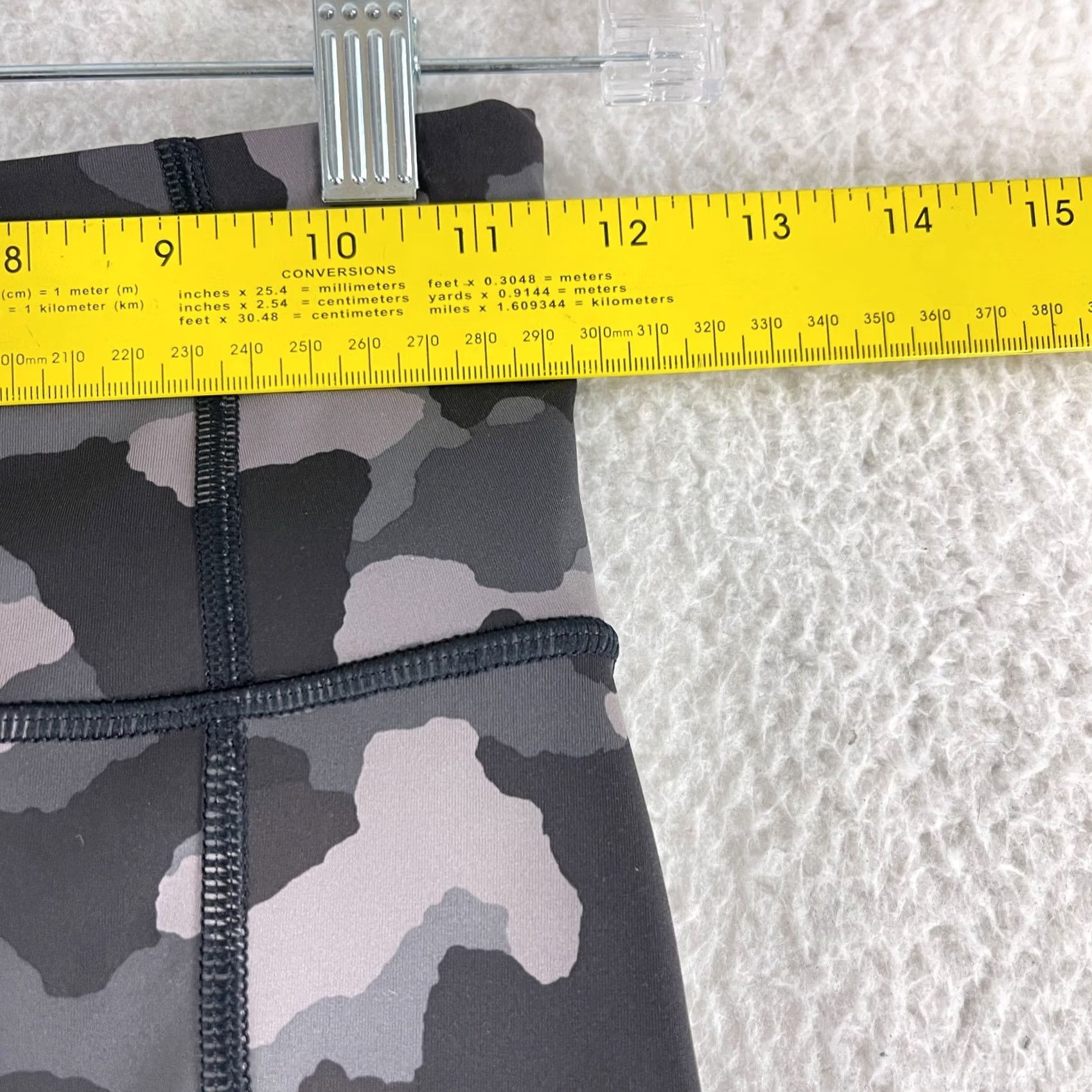 Athleta Athleta Leggings Womens XXS Black Lightning Camo 7/8 Tights Yoga Pull On Size 24" / US 00 / IT 34 - 7 Thumbnail