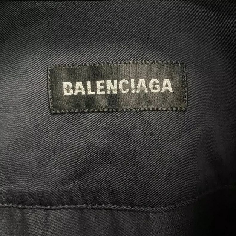 Balenciaga Balenciaga Black and white patchwork embroidered logo jack Size US S / EU 44-46 / 1 - 3 Thumbnail
