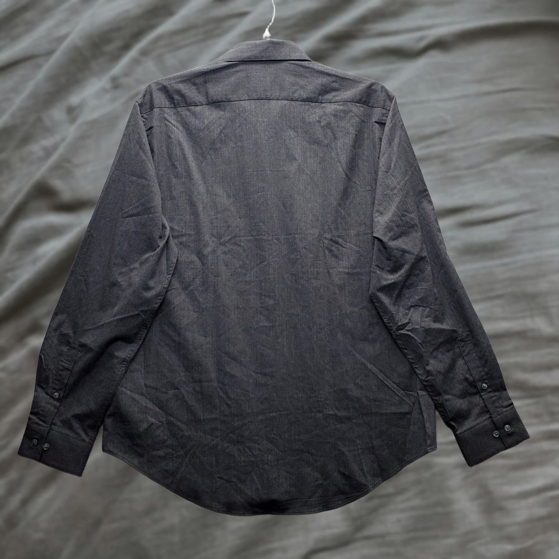 Van Heusen Van Heusen Dress Shirt Mens XL Charcoal Gray Slim Stretch Comfort Performance Shirt Mens XL Charcoal Gray Slim Stretch Size 46R - 1 Thumbnail