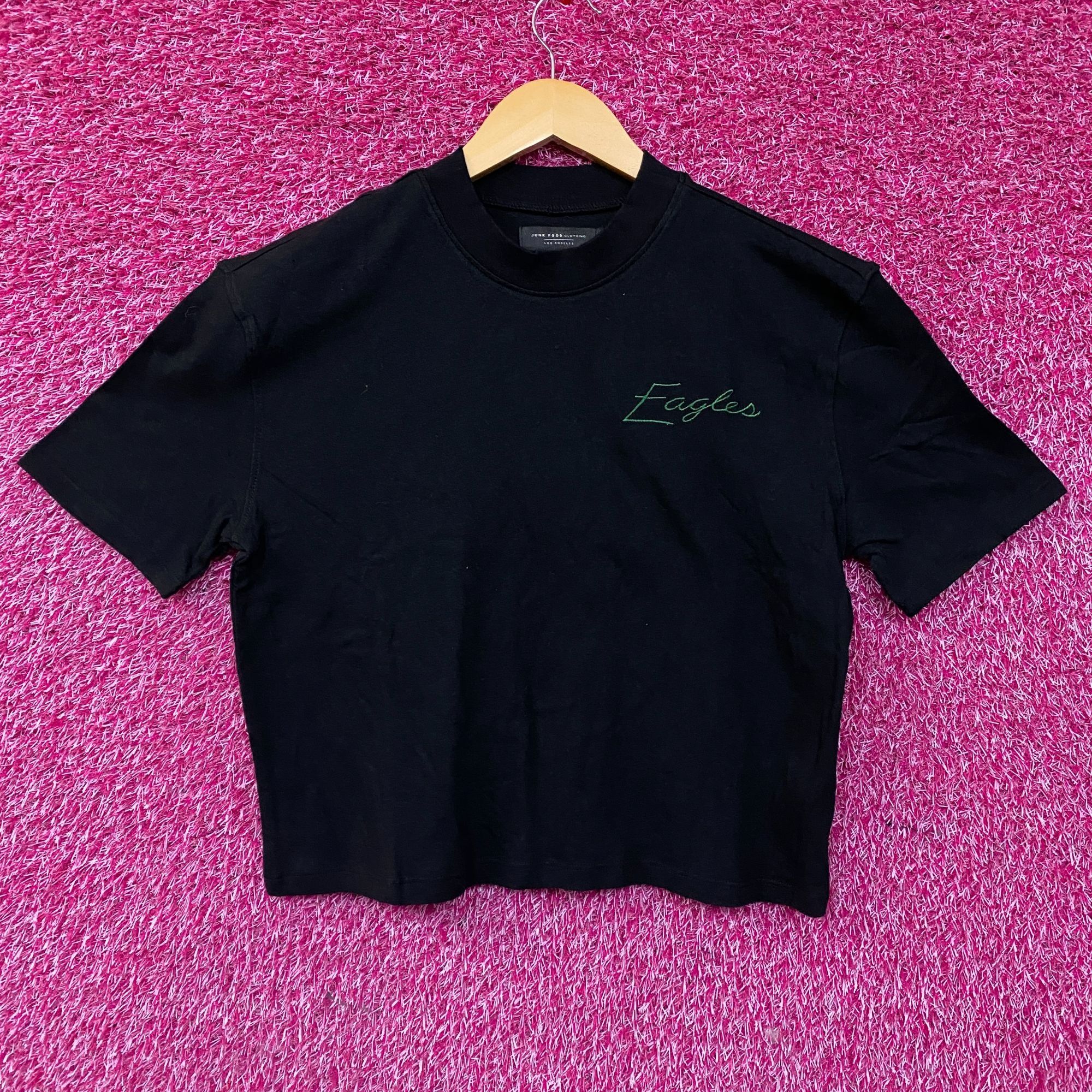 NFL Junk Food Clothing NFL Philadelphia Eagles Mock Neck Crop Sh Size US XS / EU 42 / 0 - 1 Thumbnail