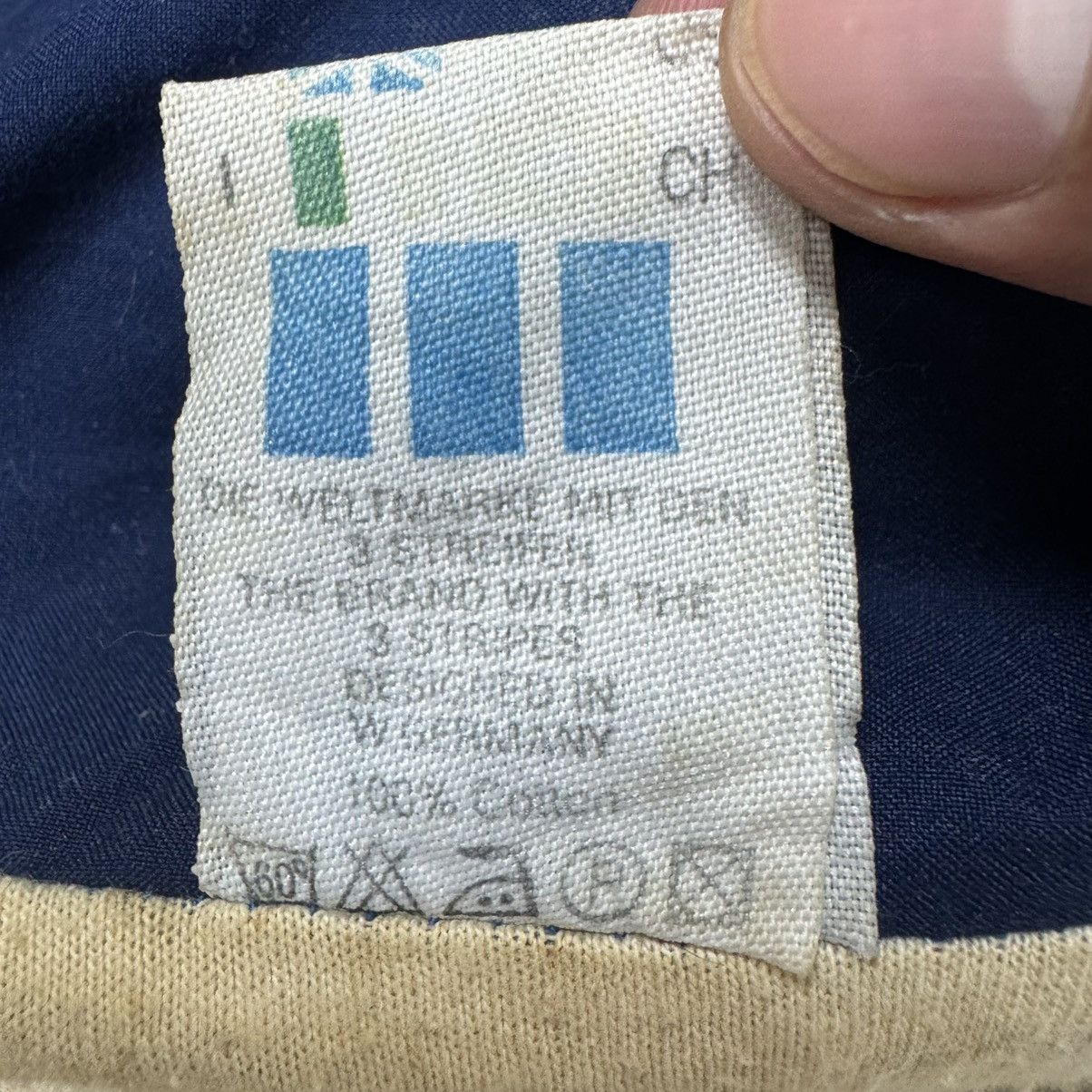 Adidas Vintage Adidas Sportswear Jacket Size US L / EU 52-54 / 3 - 17 Thumbnail