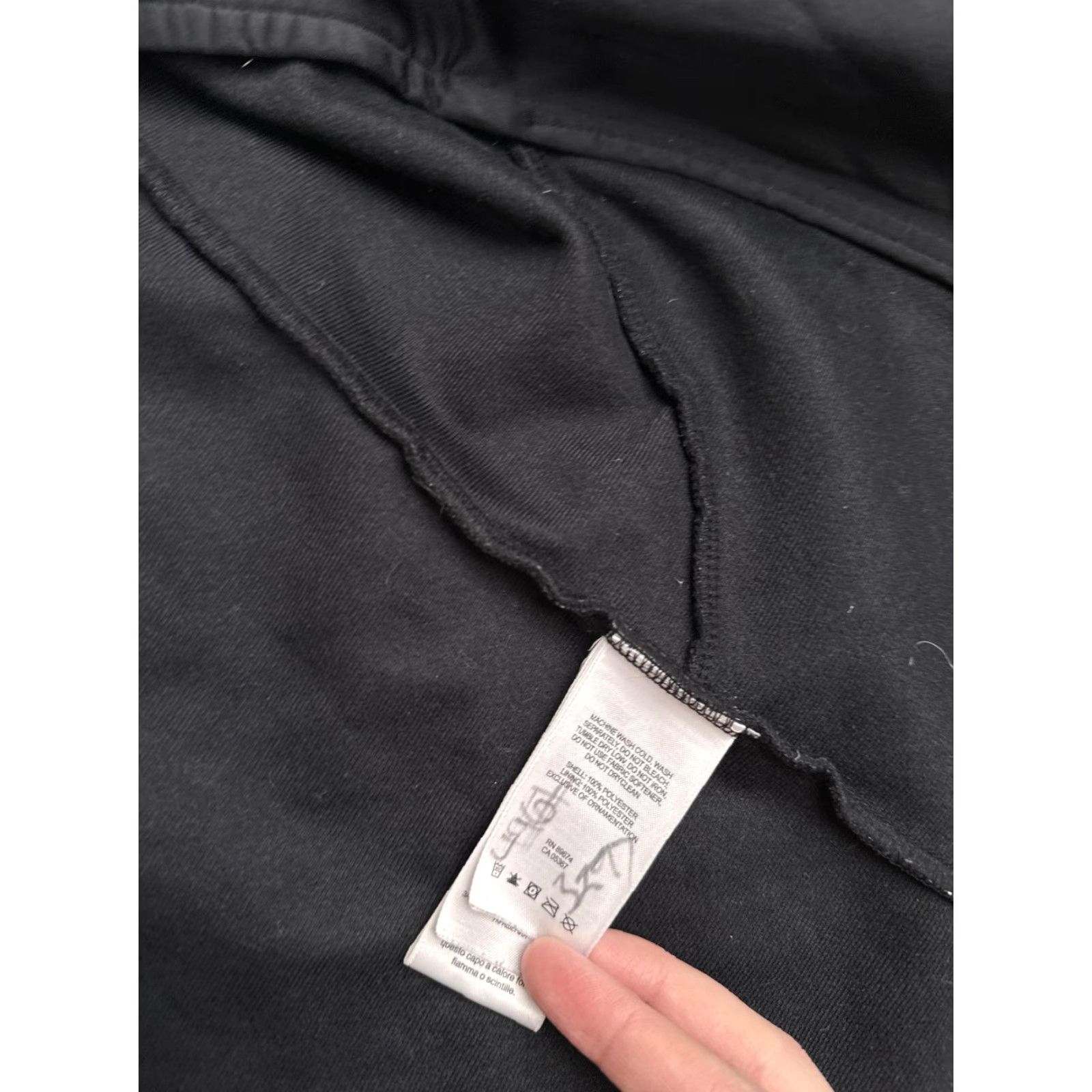 Mountain Hardwear Mountain Hardwear Jacket Mens Medium Black Fleece Full Zip Pockets Outdoor Size US M / EU 48-50 / 2 - 5 Thumbnail