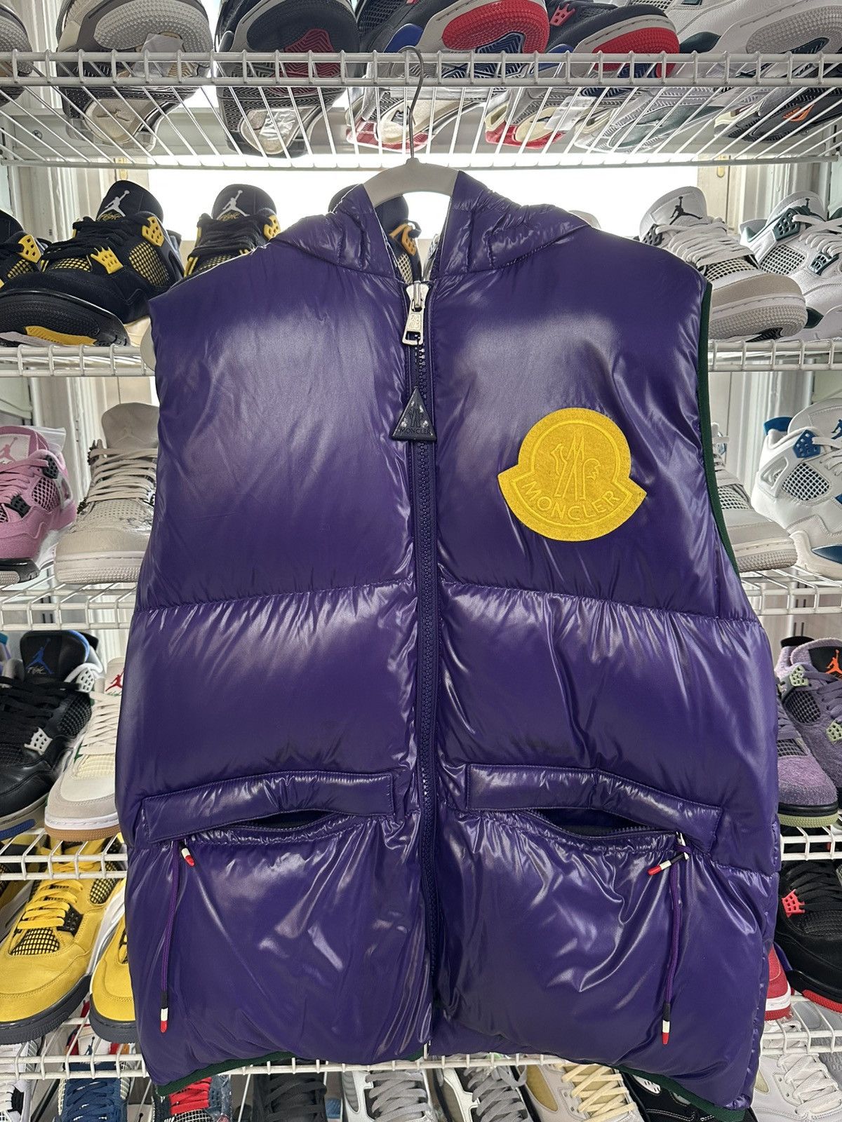 Moncler Moncler ‘Genius 1952 Lorent’ Sleeveless Down Jacket Purple Size US M / EU 48-50 / 2 - 1 Thumbnail