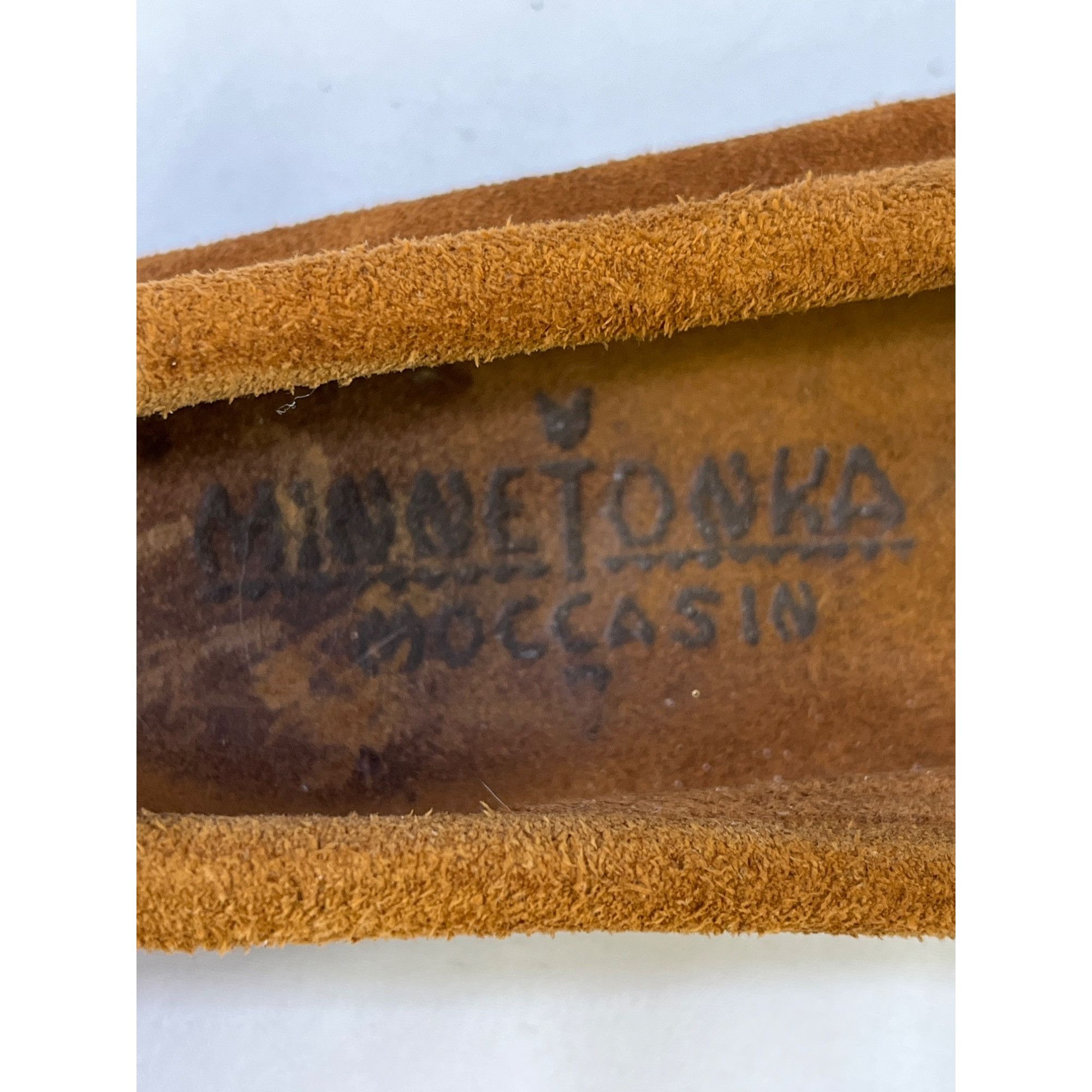 Minnetonka Minnetonka Moccasin Women's Brown Leather Loafers Size 7 SKU Size US 7 / IT 37 - 6 Thumbnail