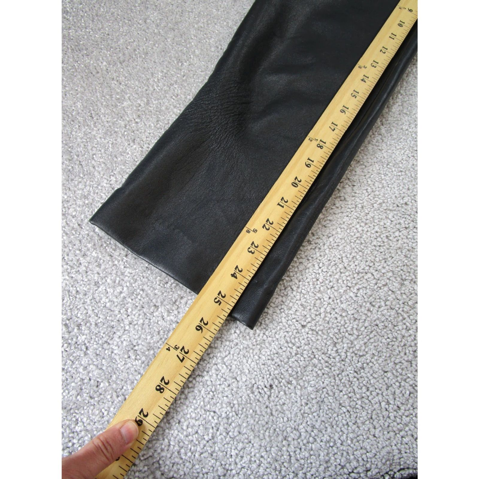 Vintage Babaton Pants Womens 0 Black Faux Leather Cropped Tapered Zip Solid Size 25" / US 0 / IT 36 - 6 Thumbnail