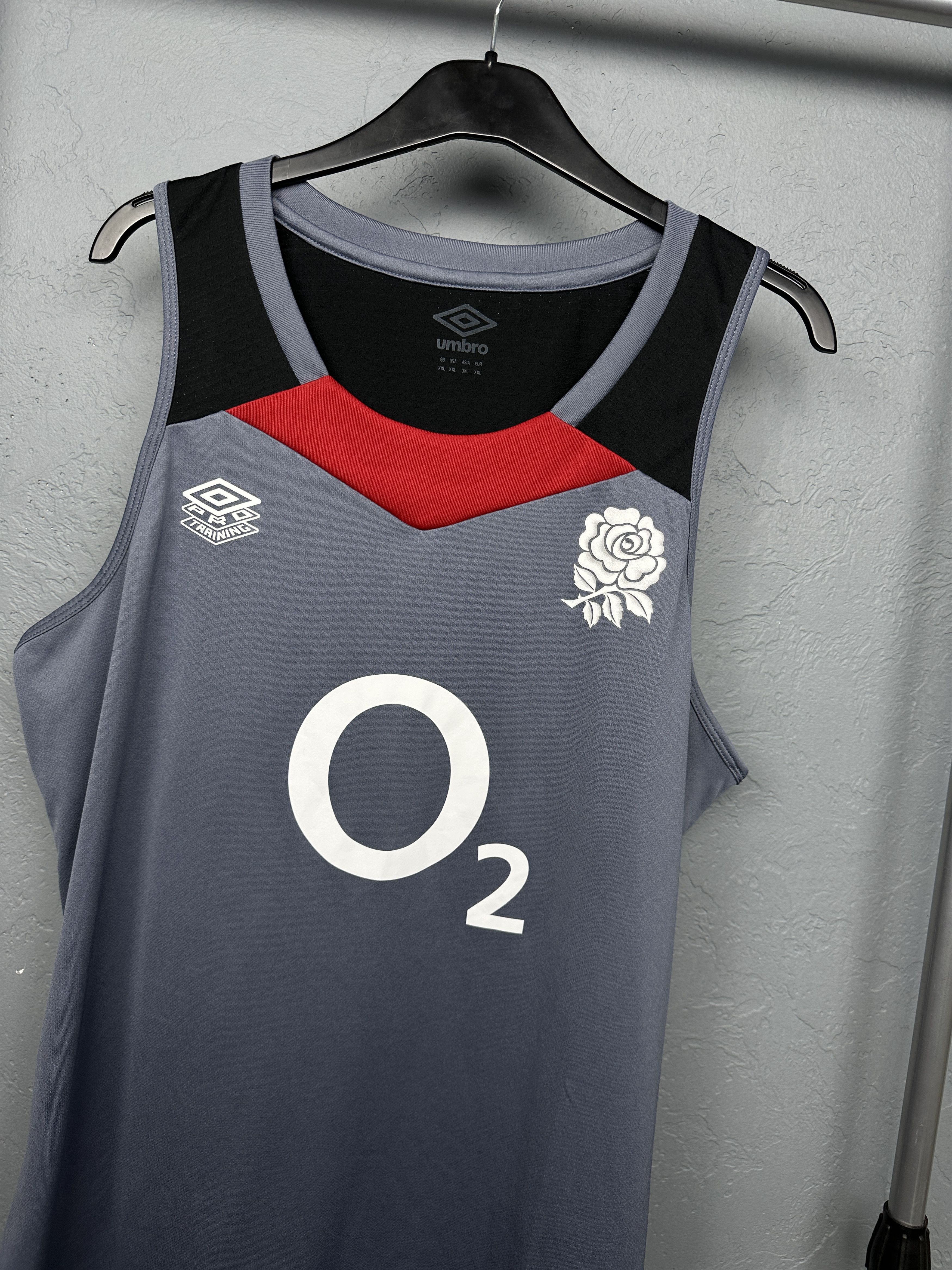 Umbro Umbro O2 England Rugby Sleeveless T-Shirt Size US XXL / EU 58 / 5 - 2 Thumbnail