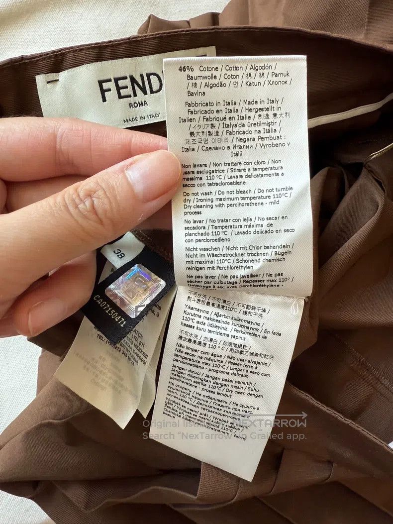 Fendi Fendi Pleated Skirt in Horse Face Style Size 25" / US 0 / IT 36 - 9 Thumbnail