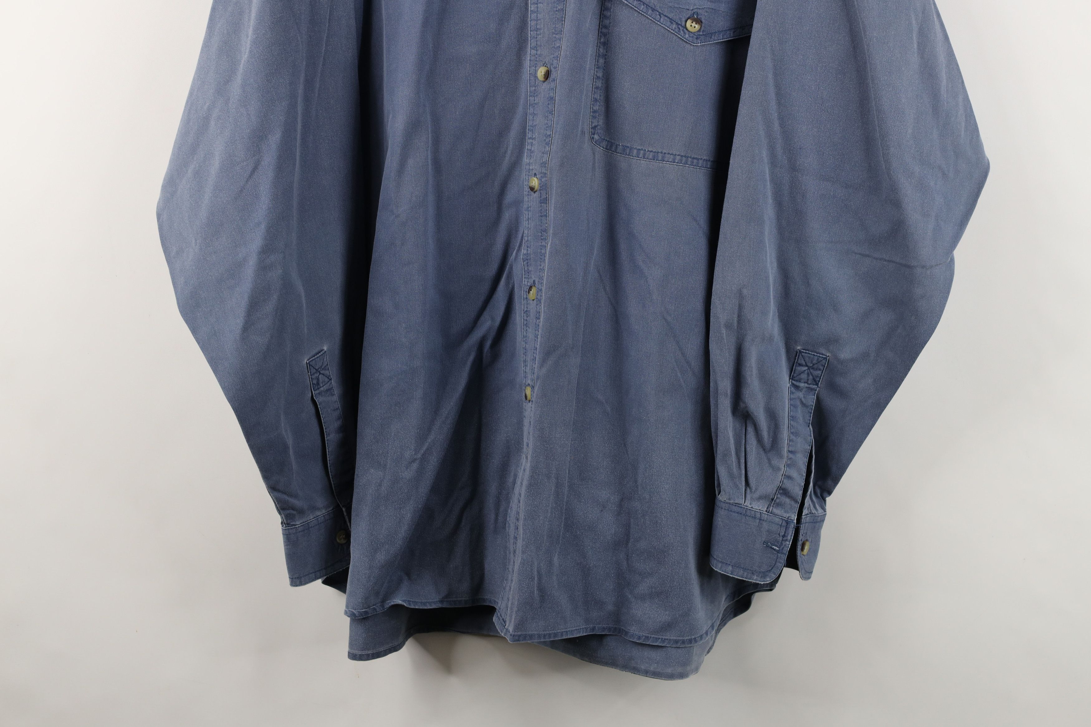 Vintage Vintage 90s Streetwear Stonewash Collared Button Down Shirt Size US L / EU 52-54 / 3 - 3 Thumbnail