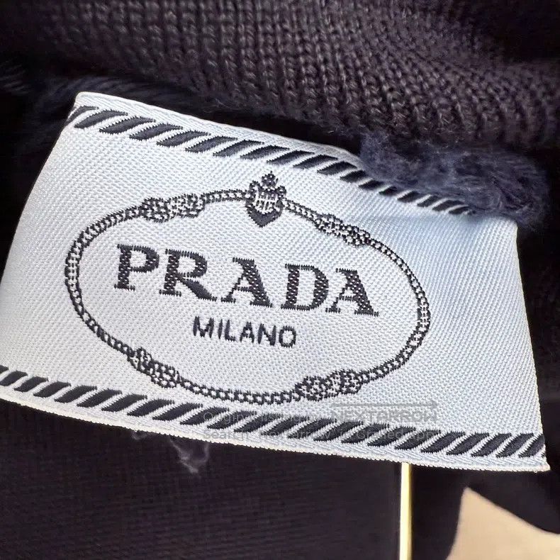 Prada Prada High-necked knitted undershirt Size XS / US 0-2 / IT 36-38 - 4 Thumbnail