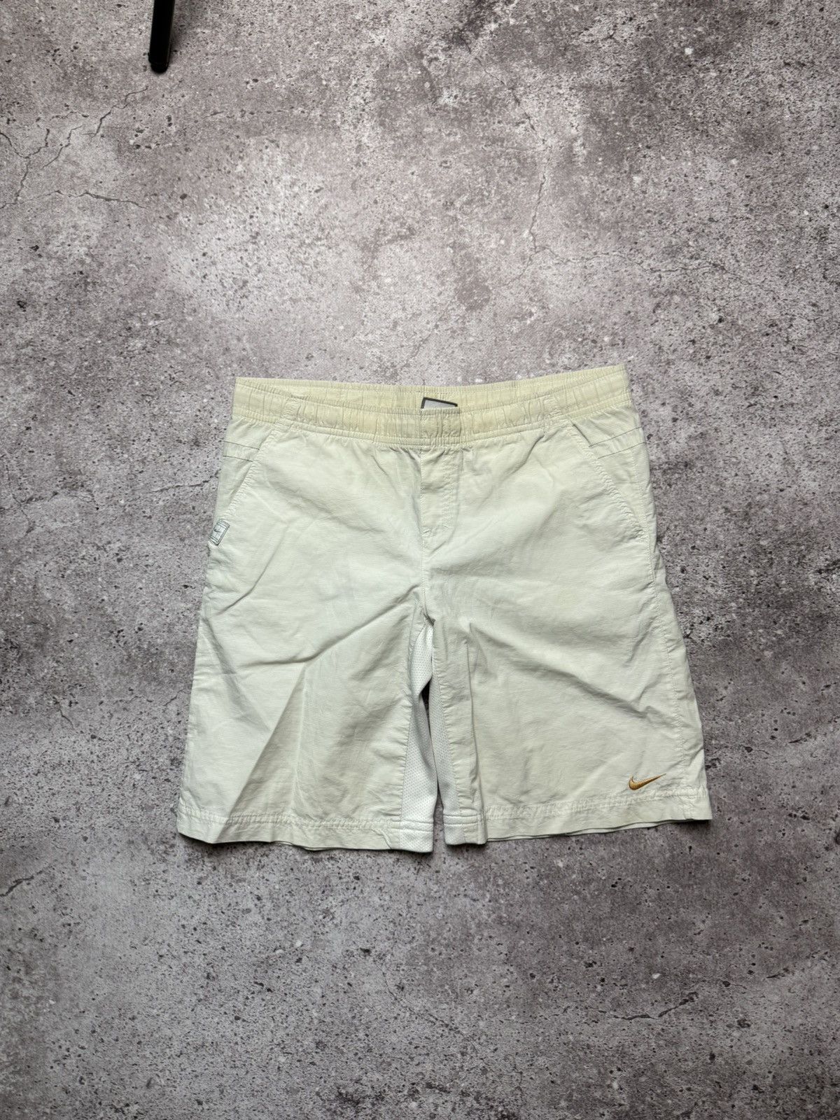 Nike × Vintage Vintage Nike Nylon Shorts 90s Y2K Size US 32 / EU 48 - 1 Thumbnail