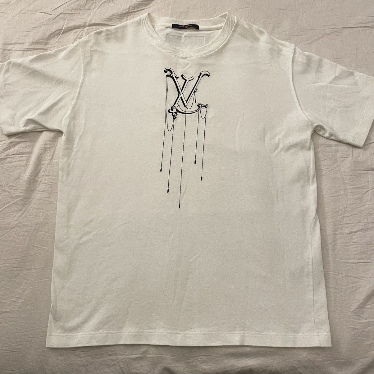 Louis Vuitton Logo tee Size US L / EU 52-54 / 3 - 1 Thumbnail